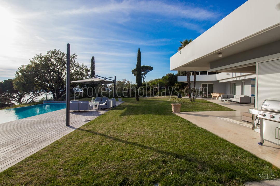 23 - Villa Toulon: Villa: Exterior