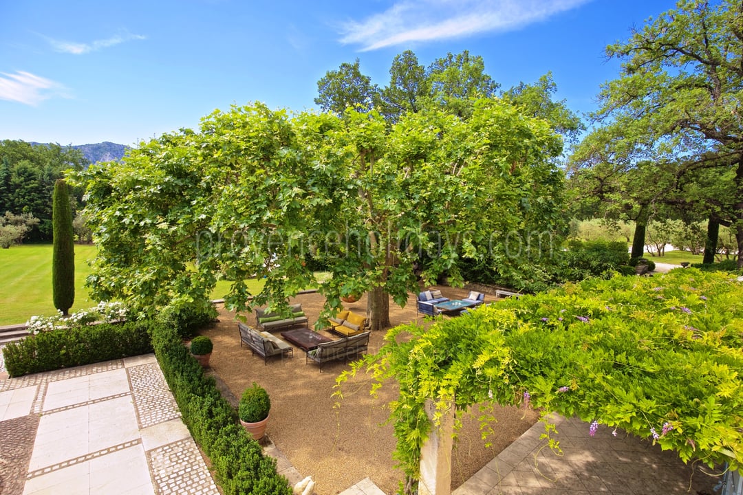 11 - Mas Provence: Villa: Exterior