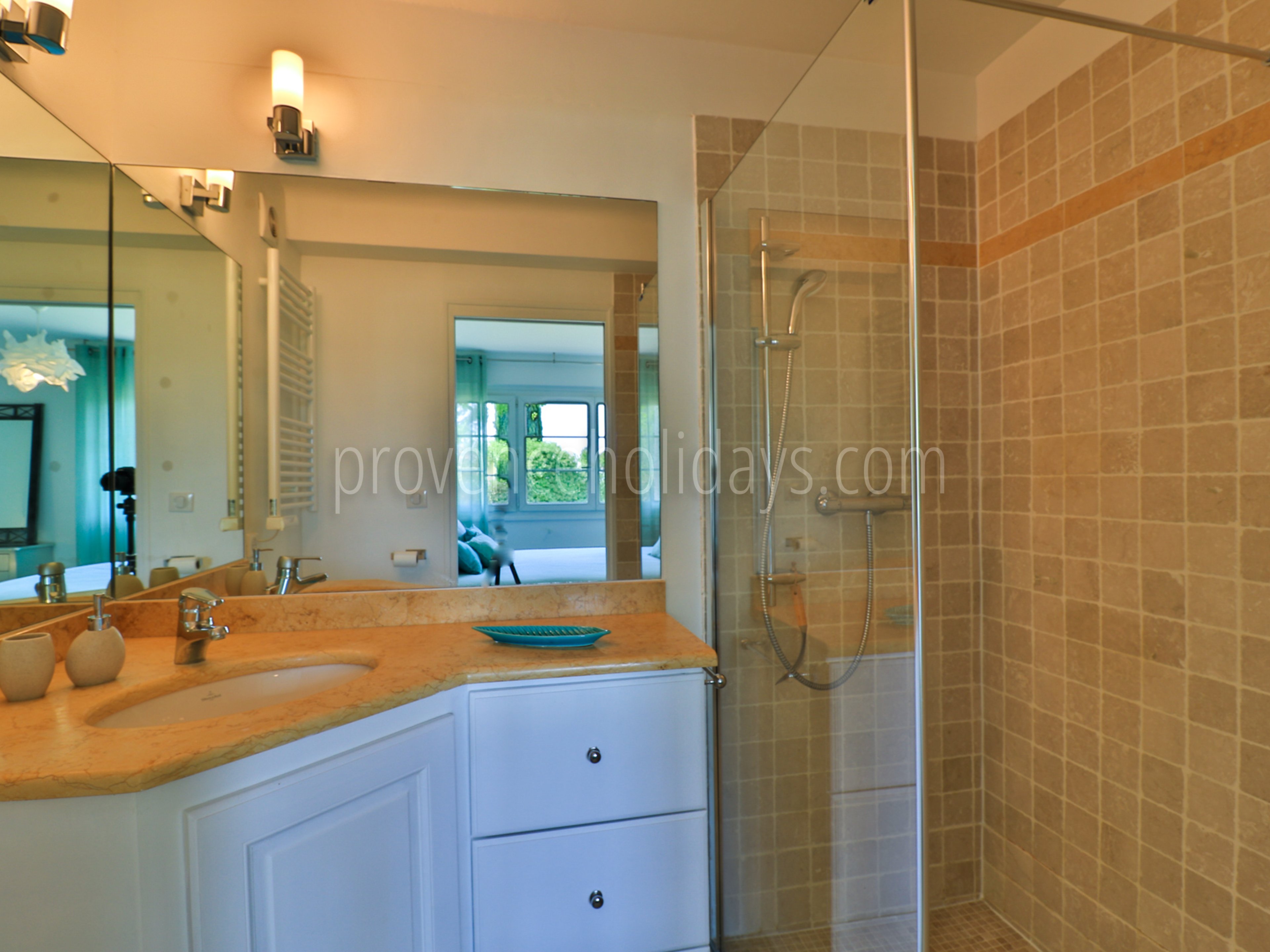 26 - Le Mas du Pêcheur: Villa: Bathroom