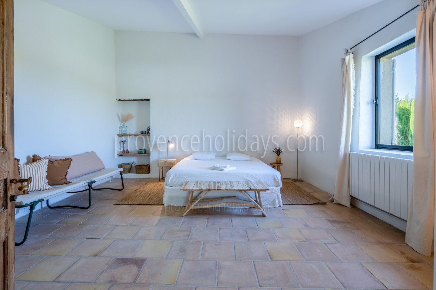 3 - Le Mas des Vignes: Villa: Bedroom