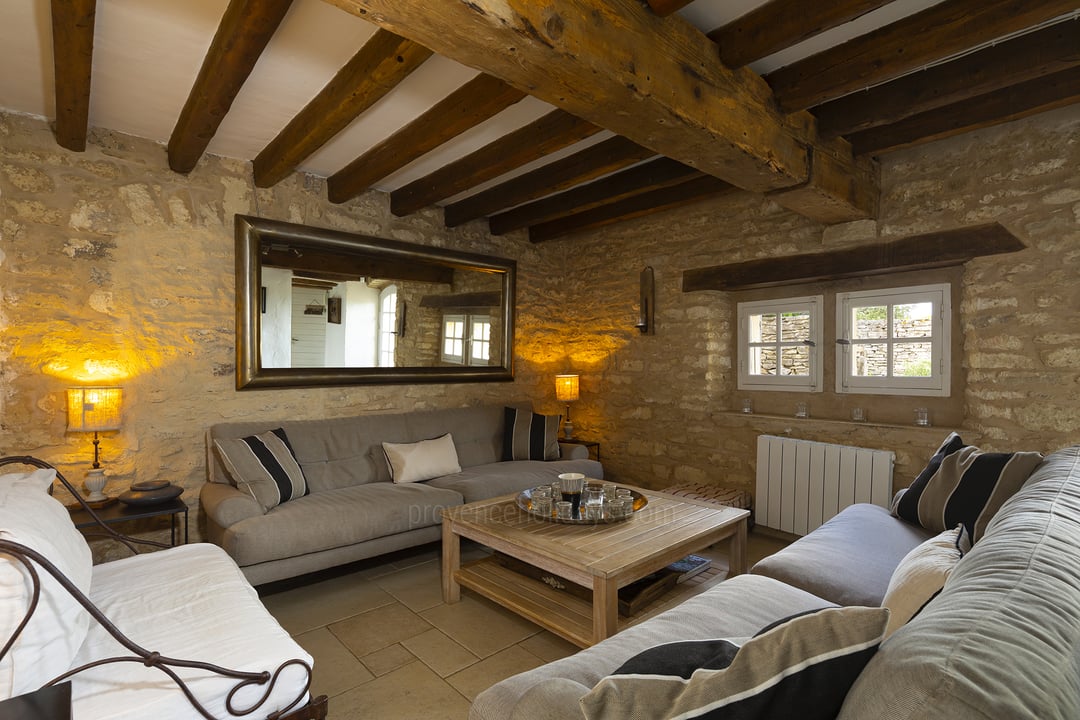 20 - La Garrigue: Villa: Interior