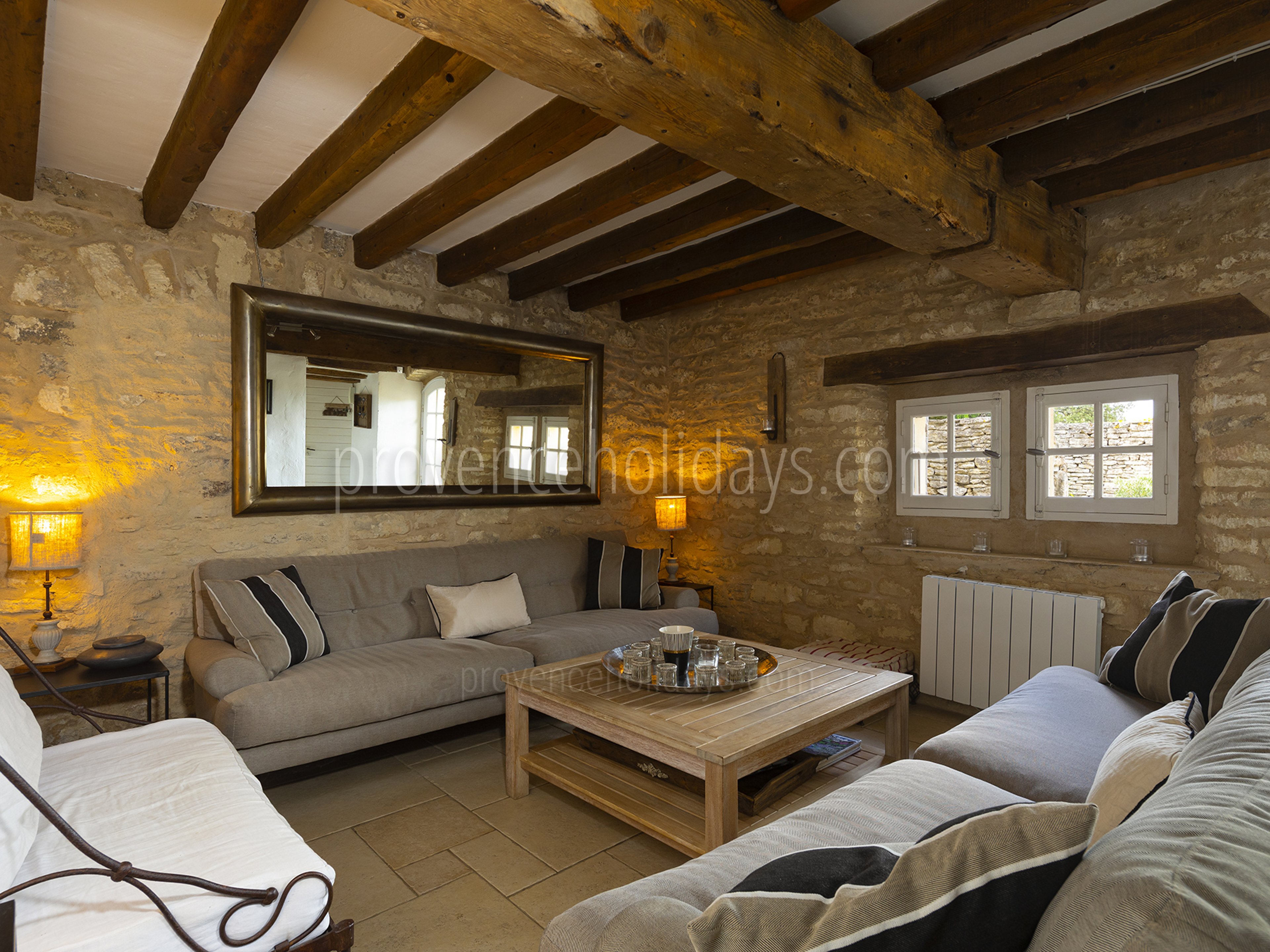 21 - La Garrigue: Villa: Interior