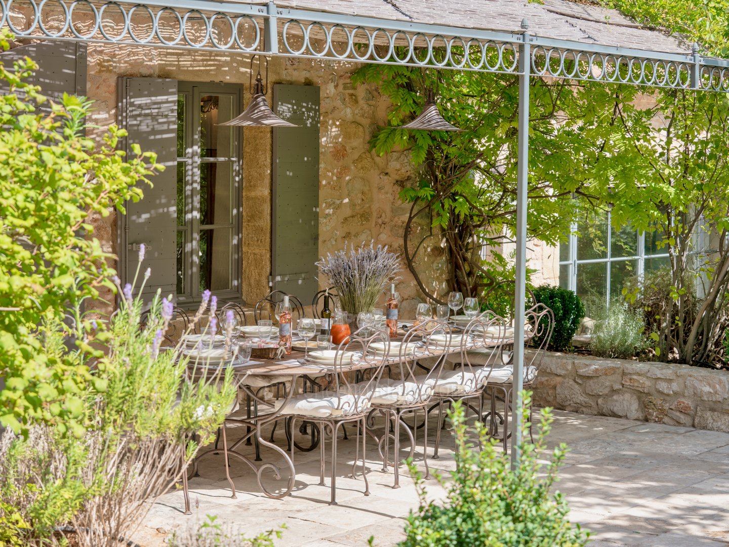 28 - Domaine de la Sainte Victoire: Villa: Exterior