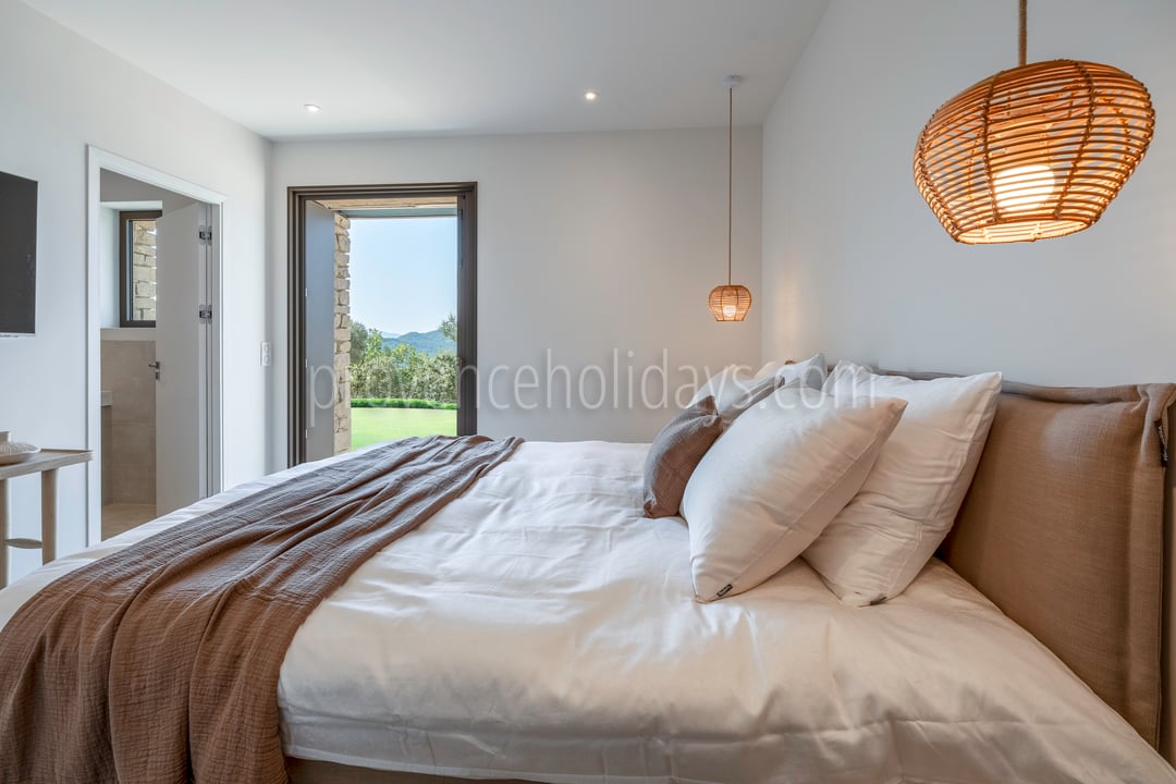 39 - Villa Clair de Luberon: Villa: Bedroom