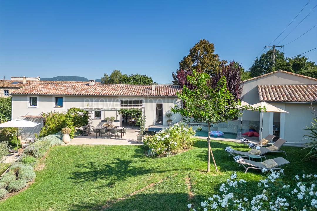 35 - Le Mas du Vallon: Villa: Exterior