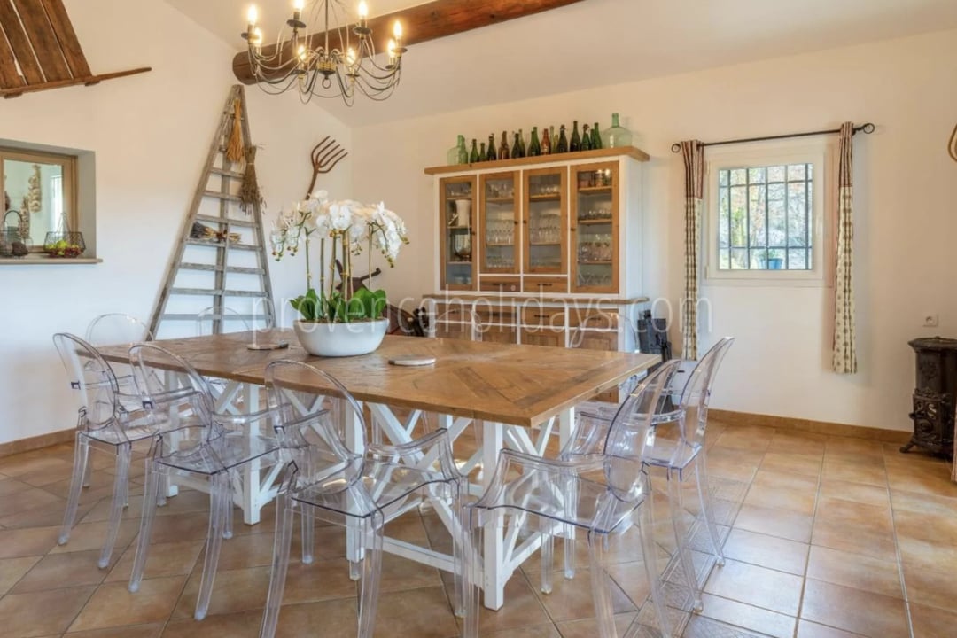 8 - Bastide with lavender in Gordes: Villa: Interior