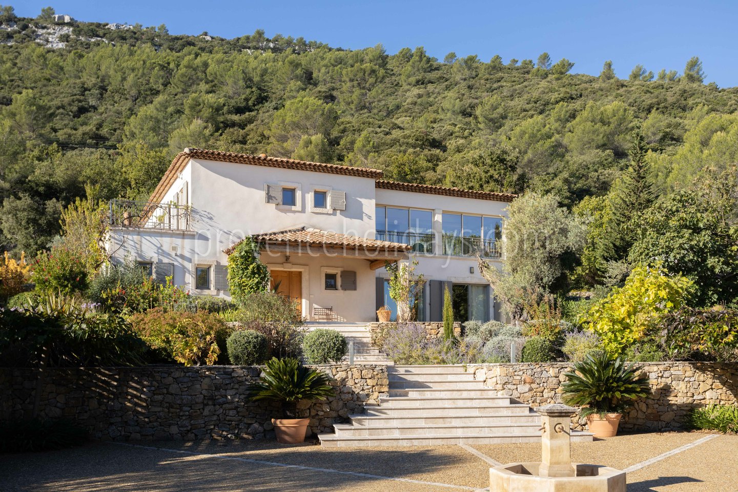 15 - Mas de la Colline: Villa: Exterior