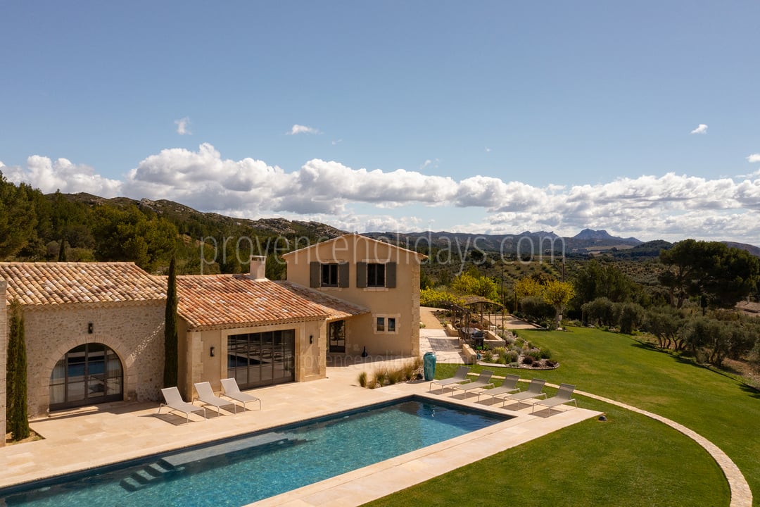 11 - Mas des Collines: Villa: Pool