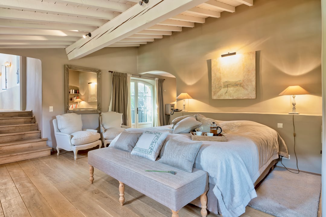 48 - Domaine de la Sainte Victoire: Villa: Bedroom
