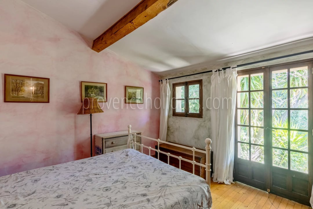 16 - Gehucht in La Garde-Freinet: Villa: Bedroom