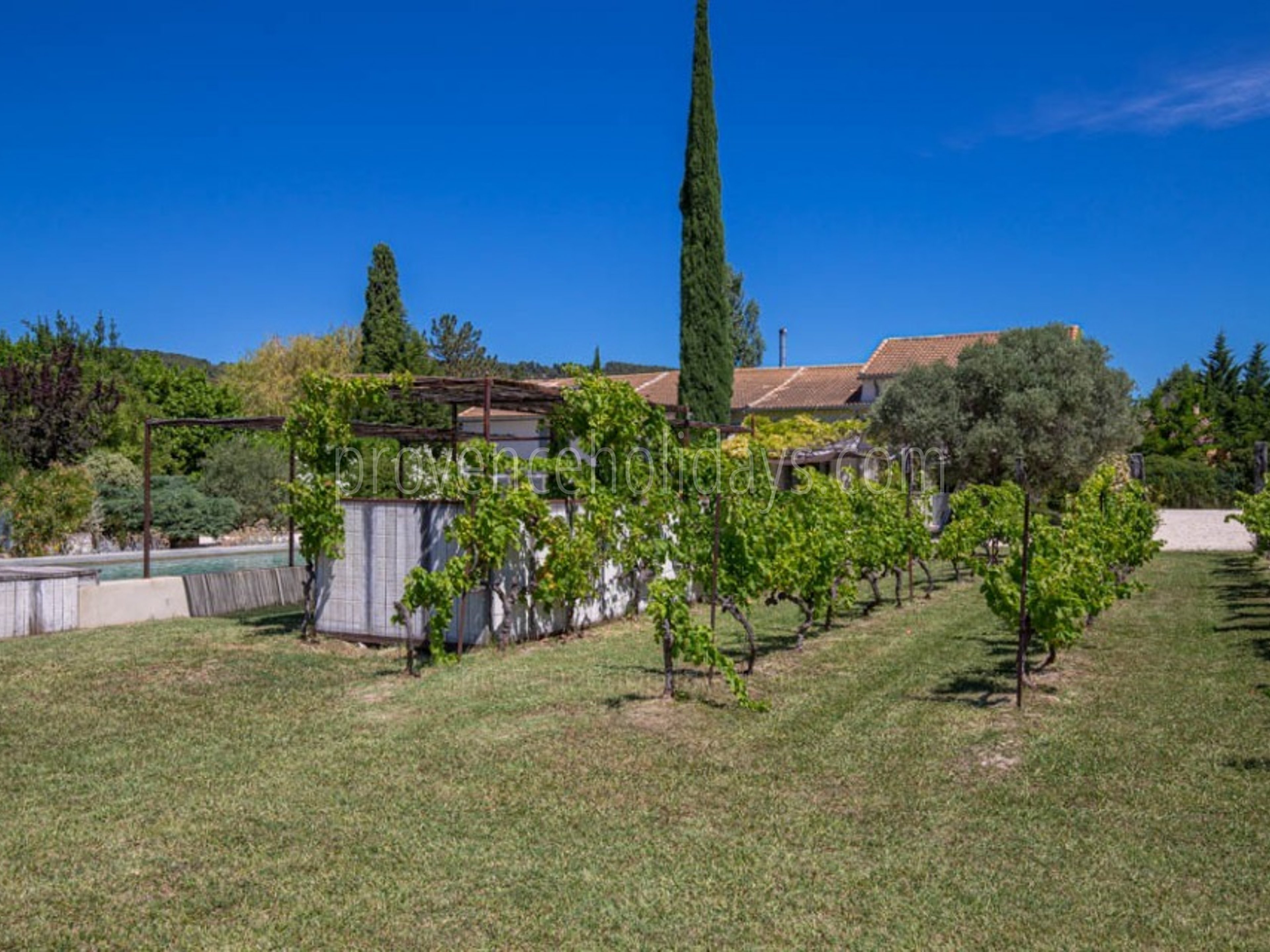 2 - Villa Beaumes: Villa: Exterior