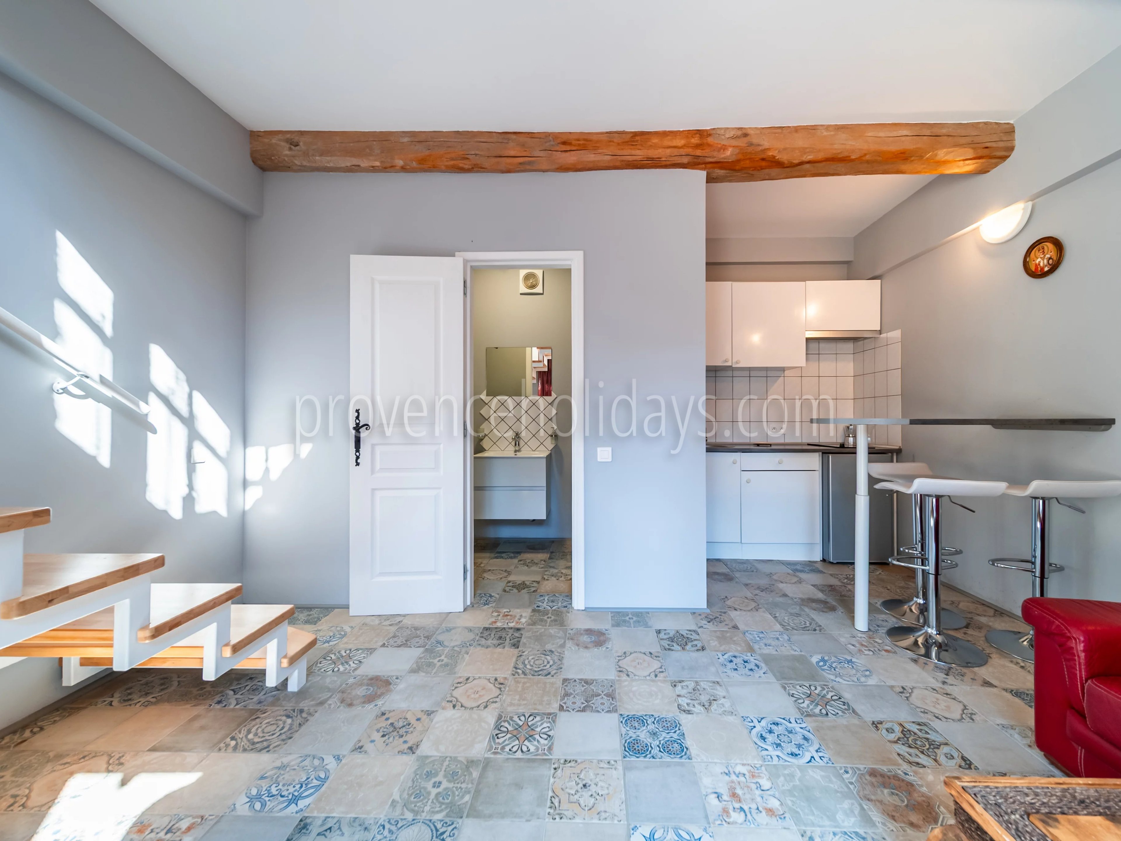 12 - Character estate in Cucuron: Villa: Interior