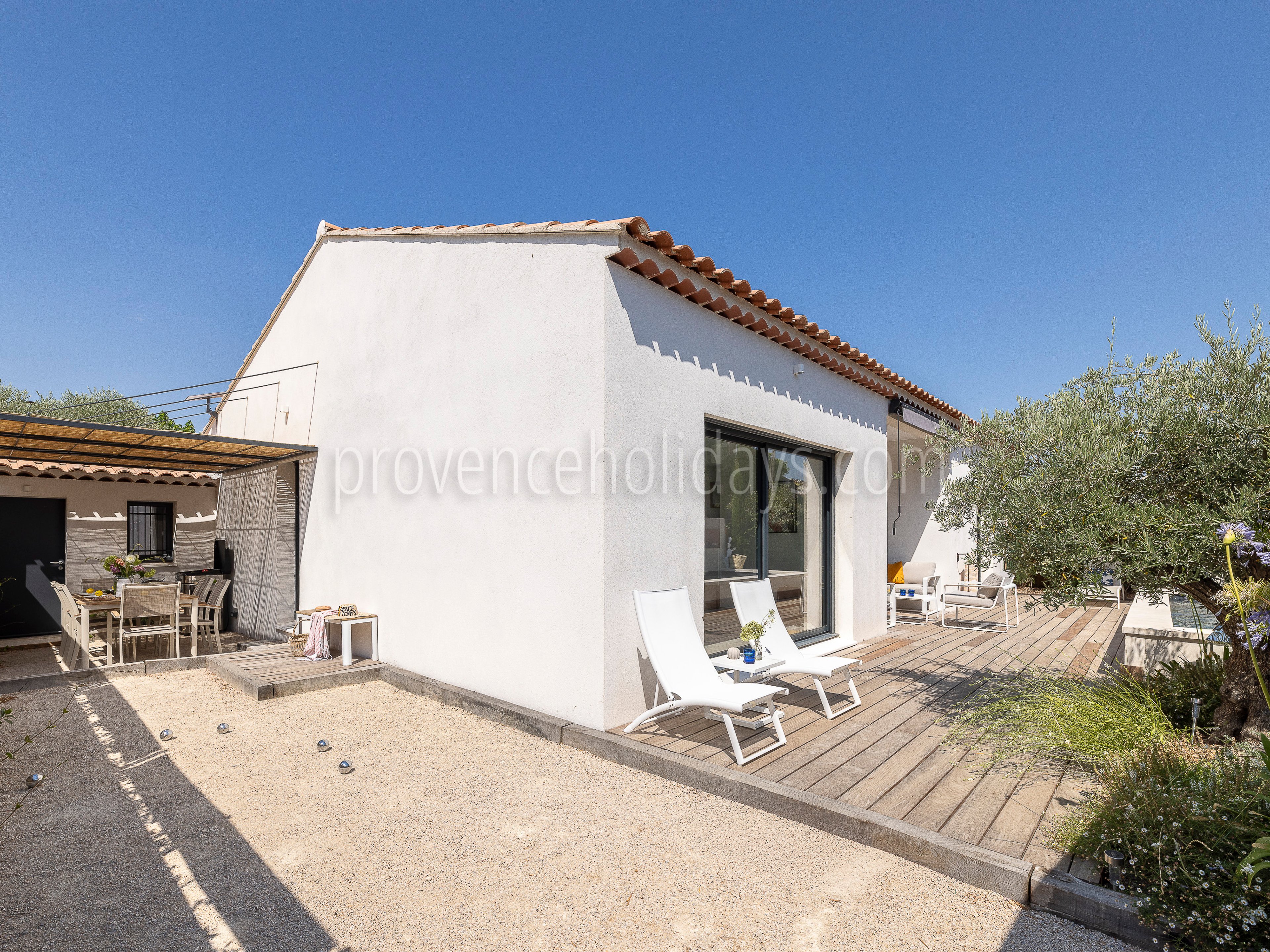 24 - Villa des Cigales: Villa: Exterior