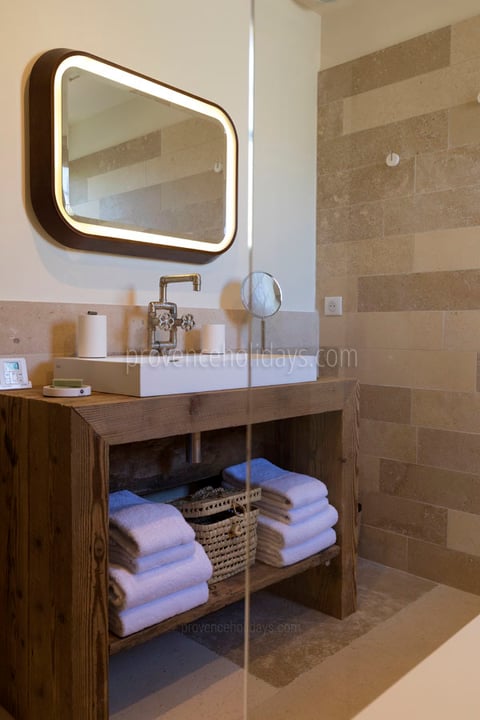 44 - Chez Sako: Villa: Bathroom