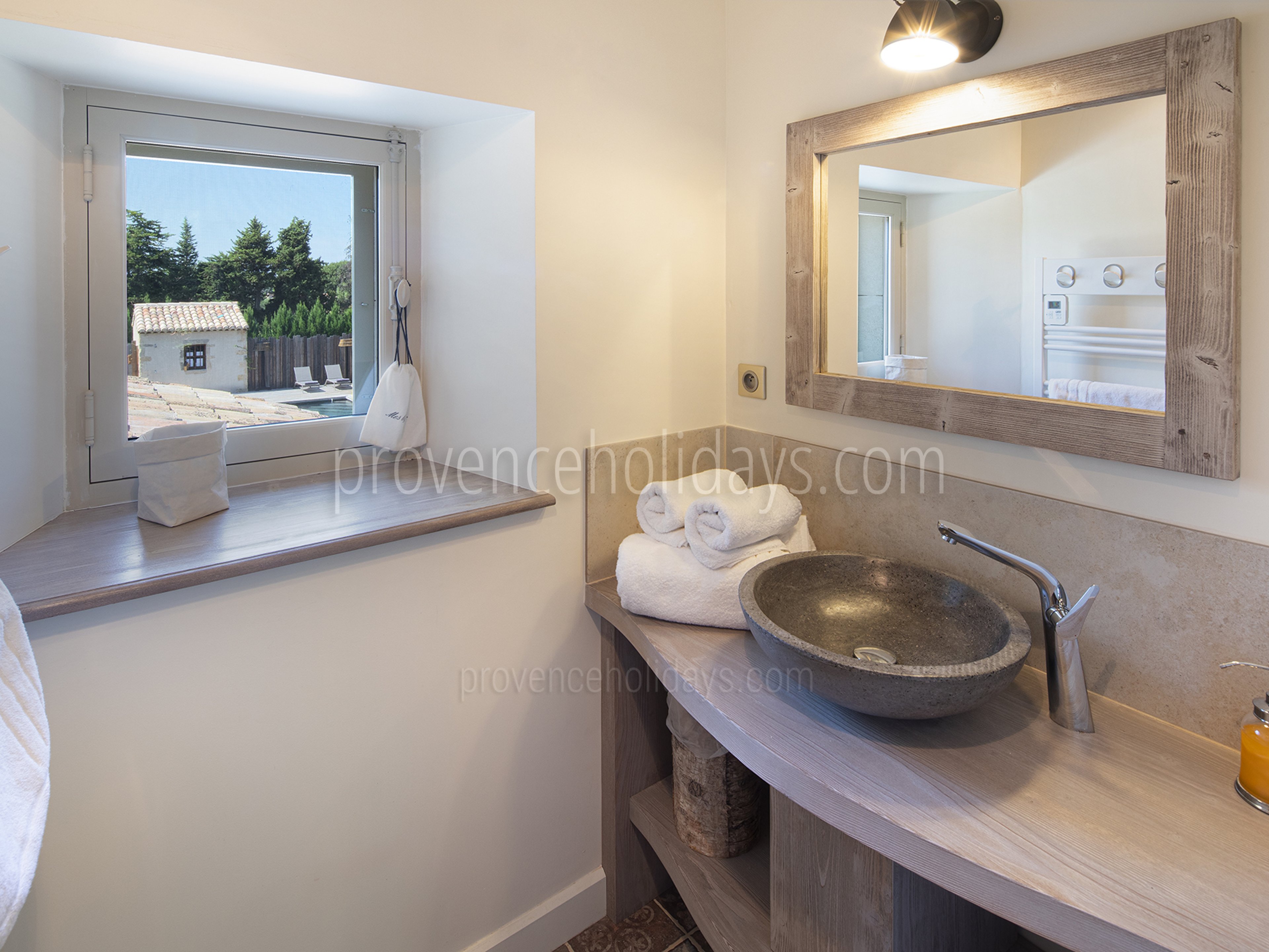 37 - Mas Robion: Villa: Bathroom