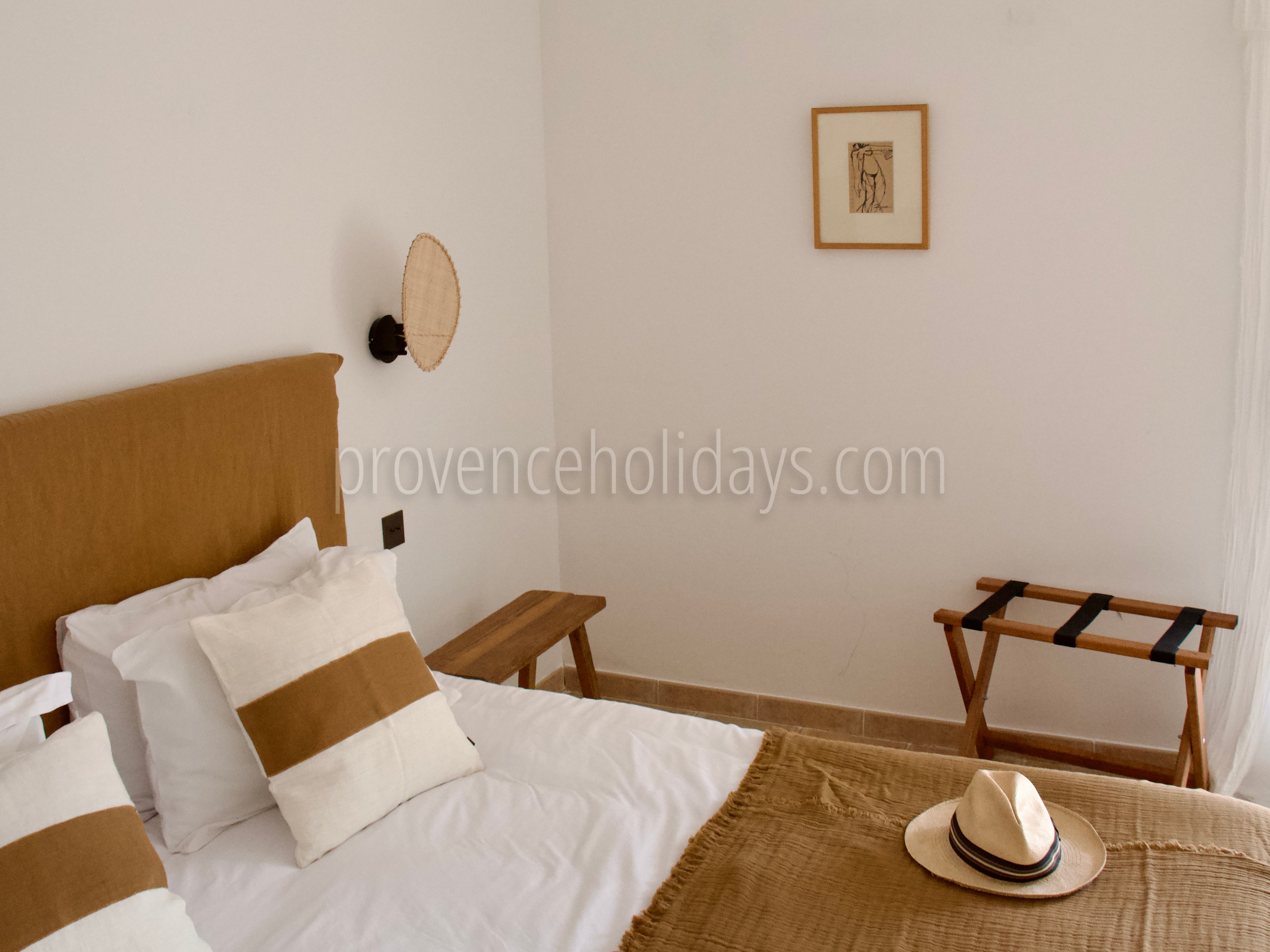 52 - Mas des Collines du Luberon: Villa: Bedroom