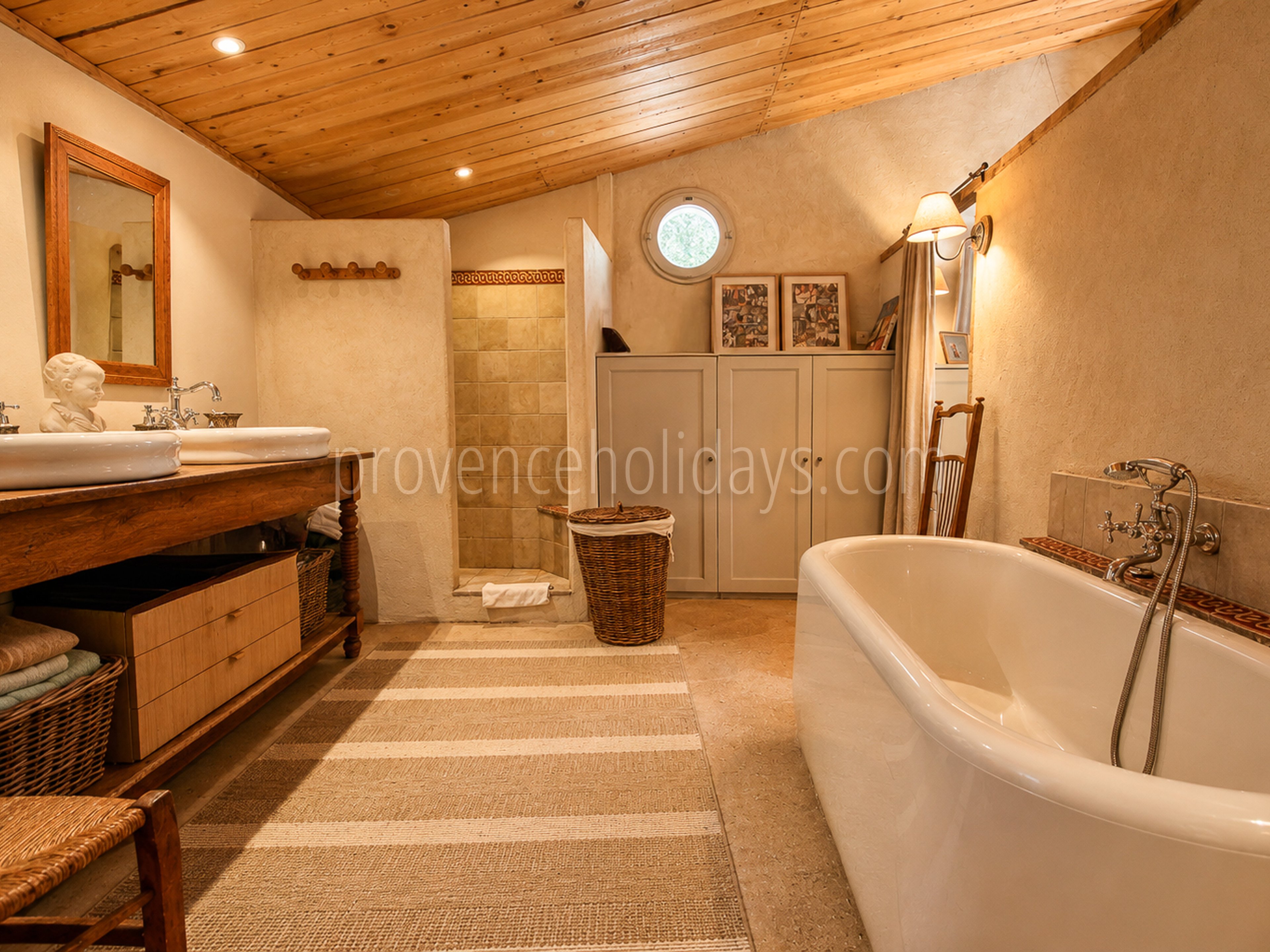 31 - Mas de l\'Orchidée: Villa: Bathroom