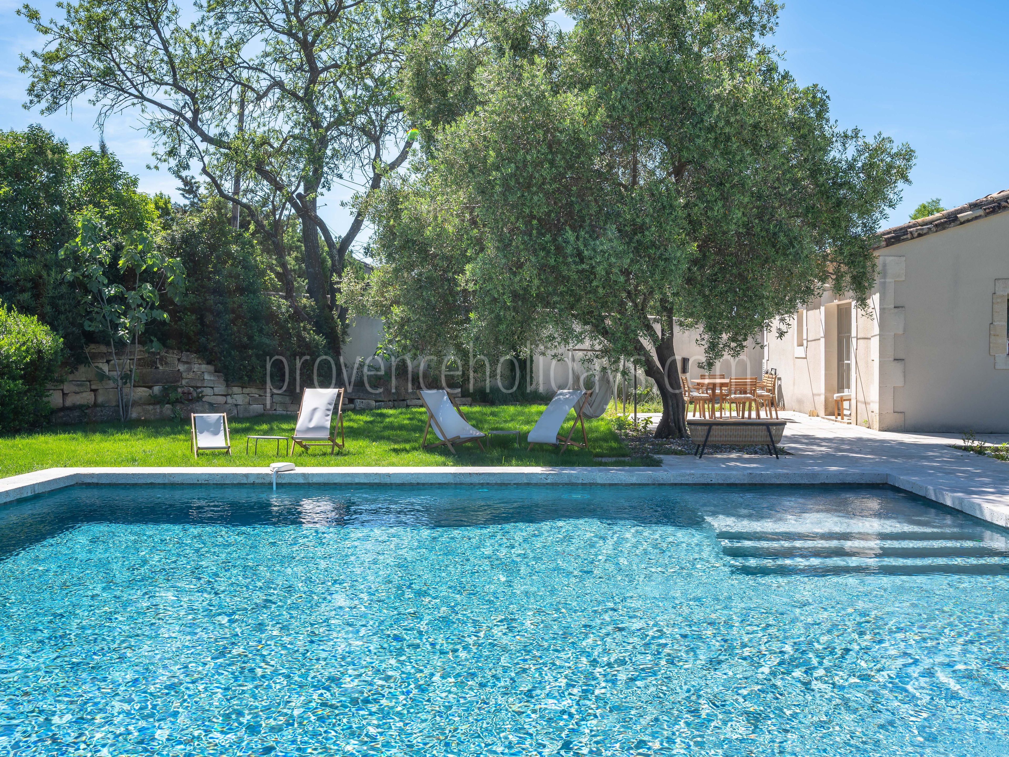 17 - Mas Van Gogh: Villa: Pool