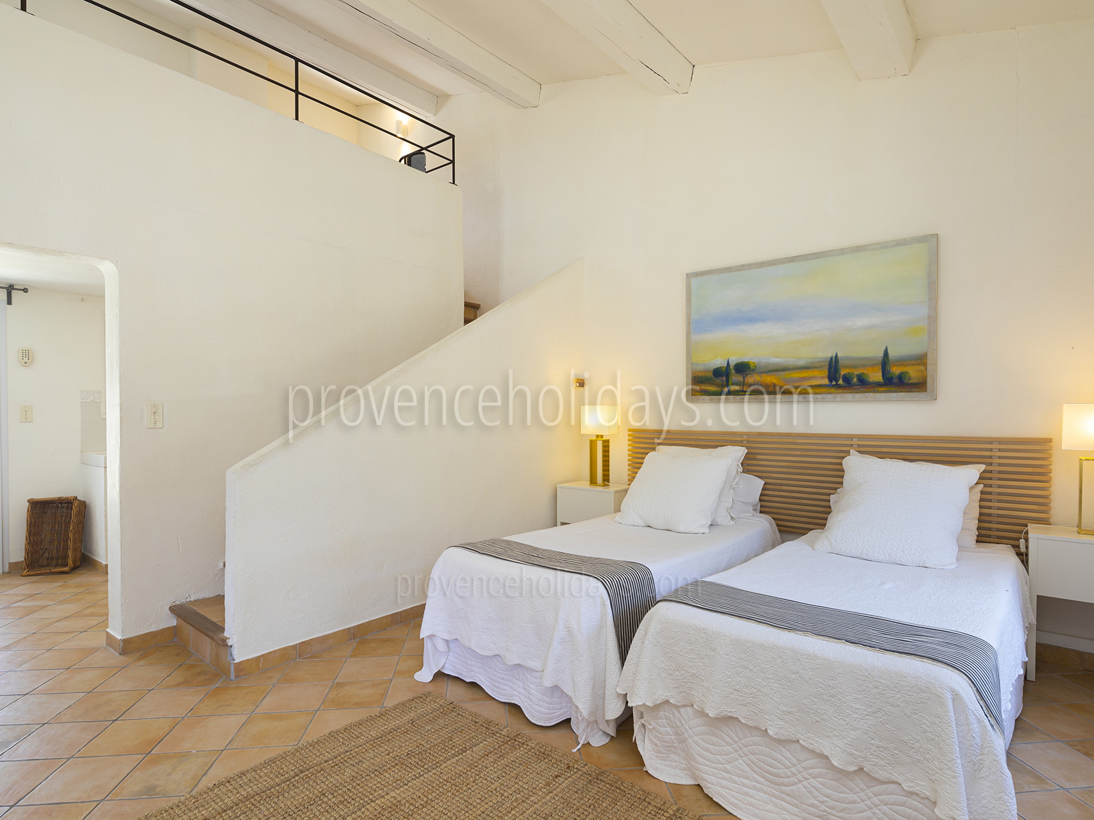 58 - Mas de Gordes: Villa: Interior