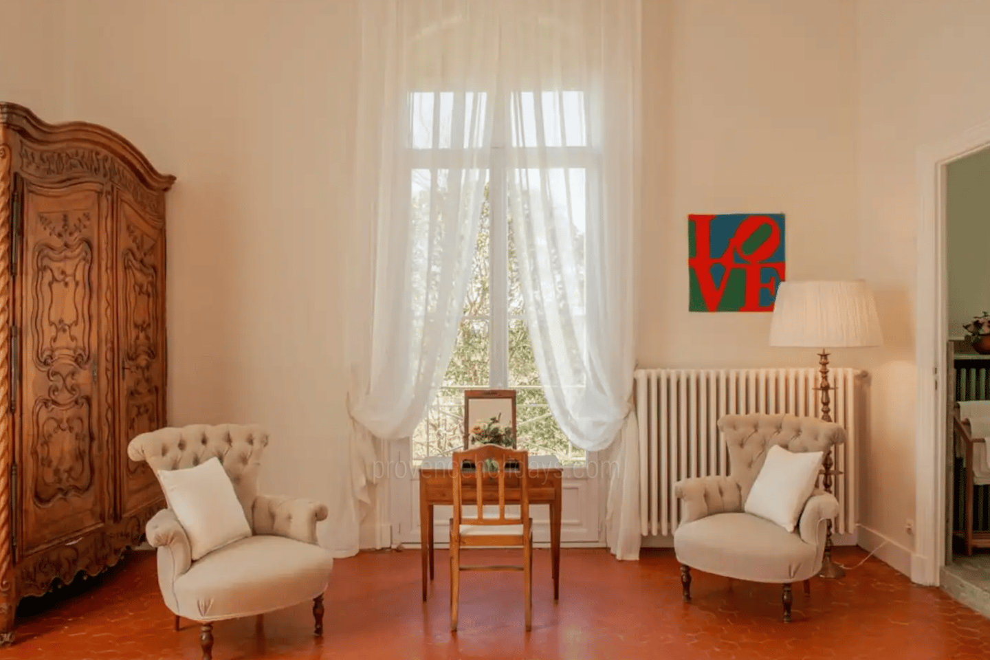 11 - Château de Nîmes: Villa: Bedroom