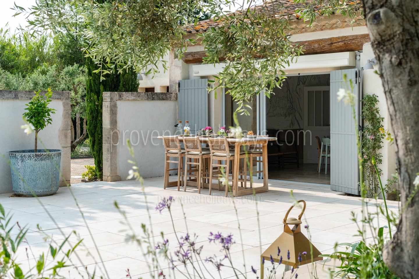 26 - Le Mas du Rollier: Villa: Exterior