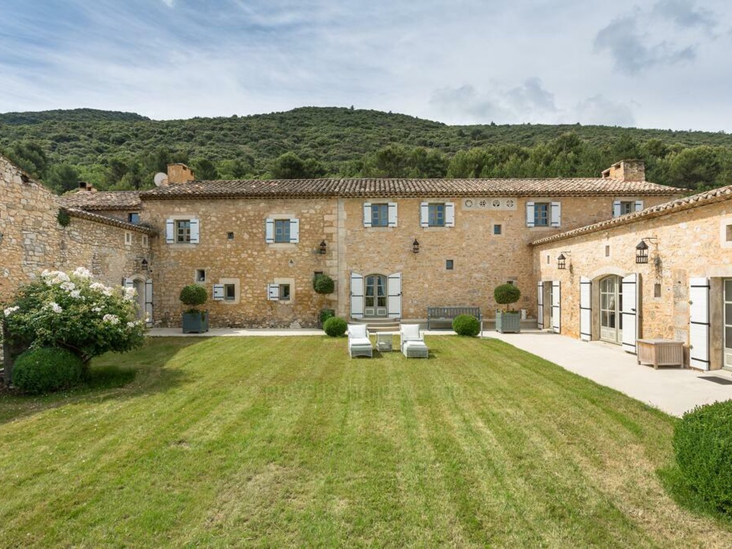 12 - Mas Trigaud: Villa: Exterior