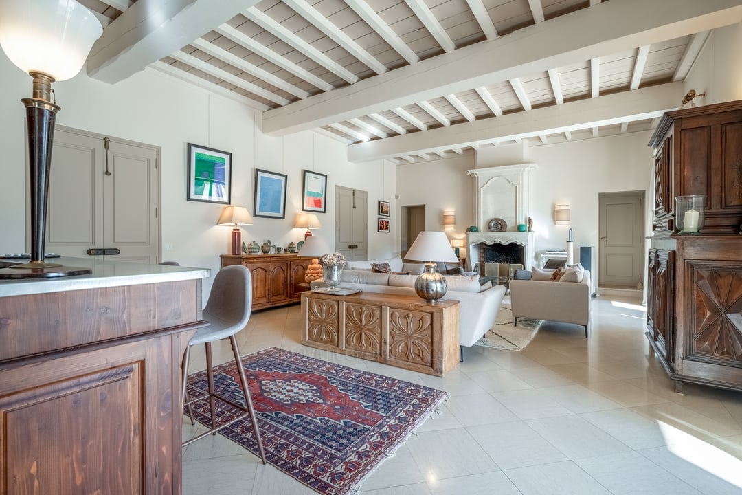 32 - Mas des Trois Cyprès: Villa: Interior