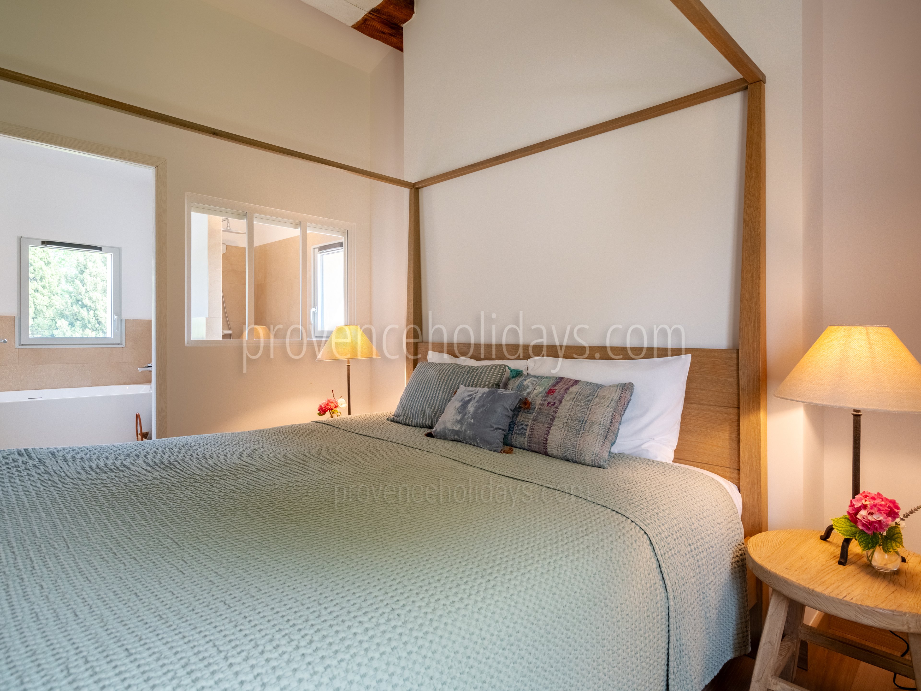 54 - Le Mas du Rollier: Villa: Bedroom