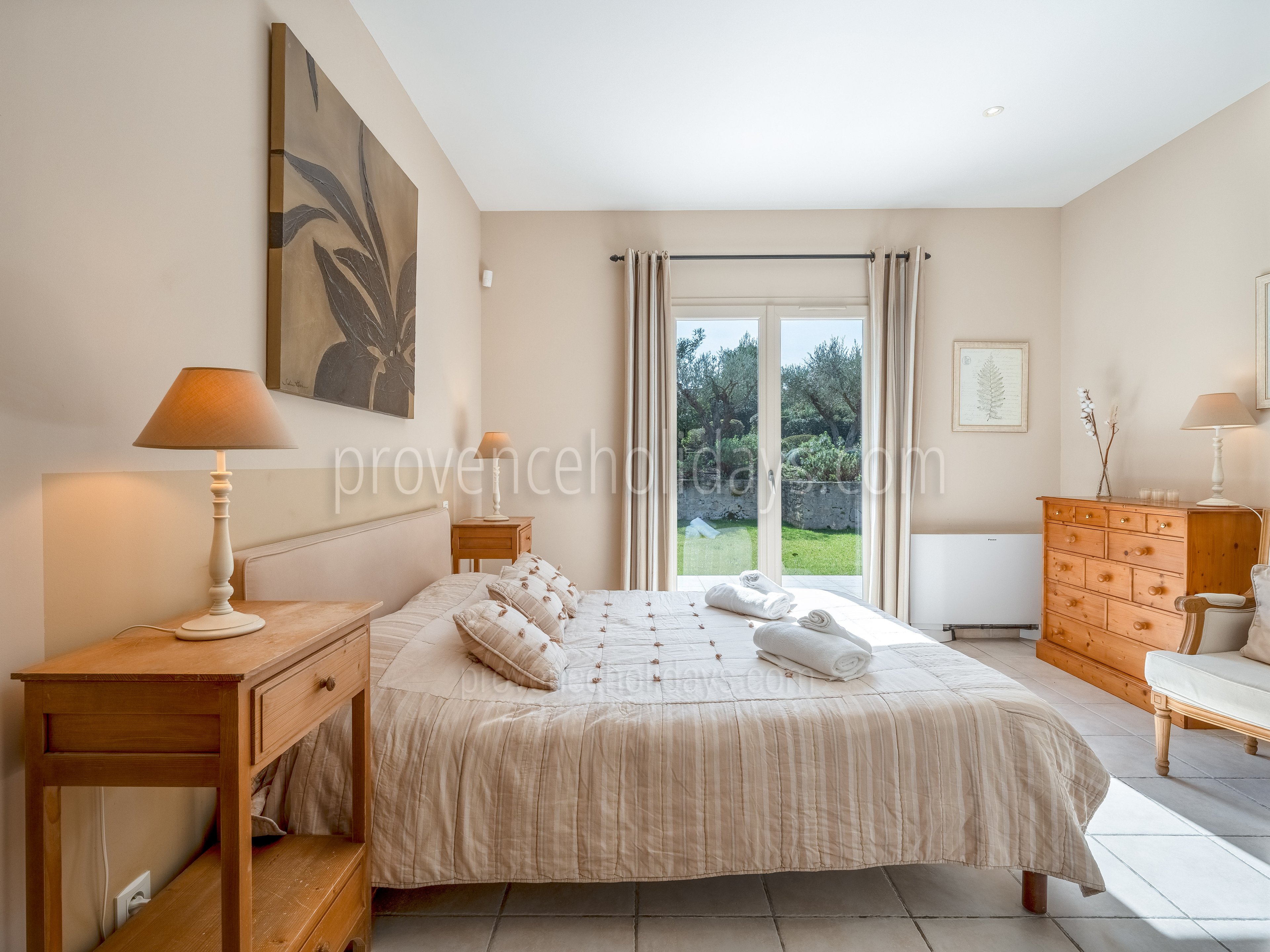 20 - Chez Marie Therèse: Villa: Bedroom