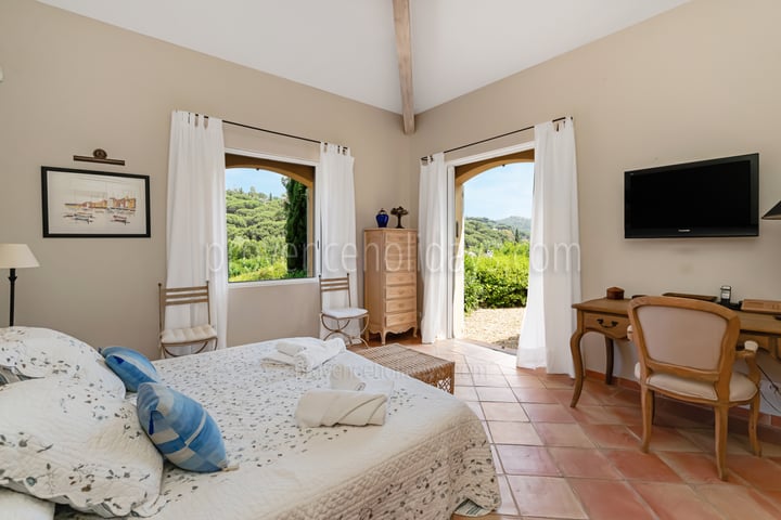 16 - Villa Serena: Villa: Bedroom