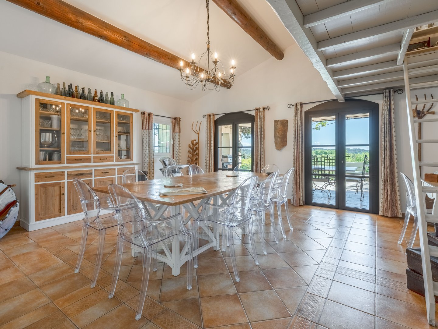 19 - Bastide des Chênes: Villa: Interior