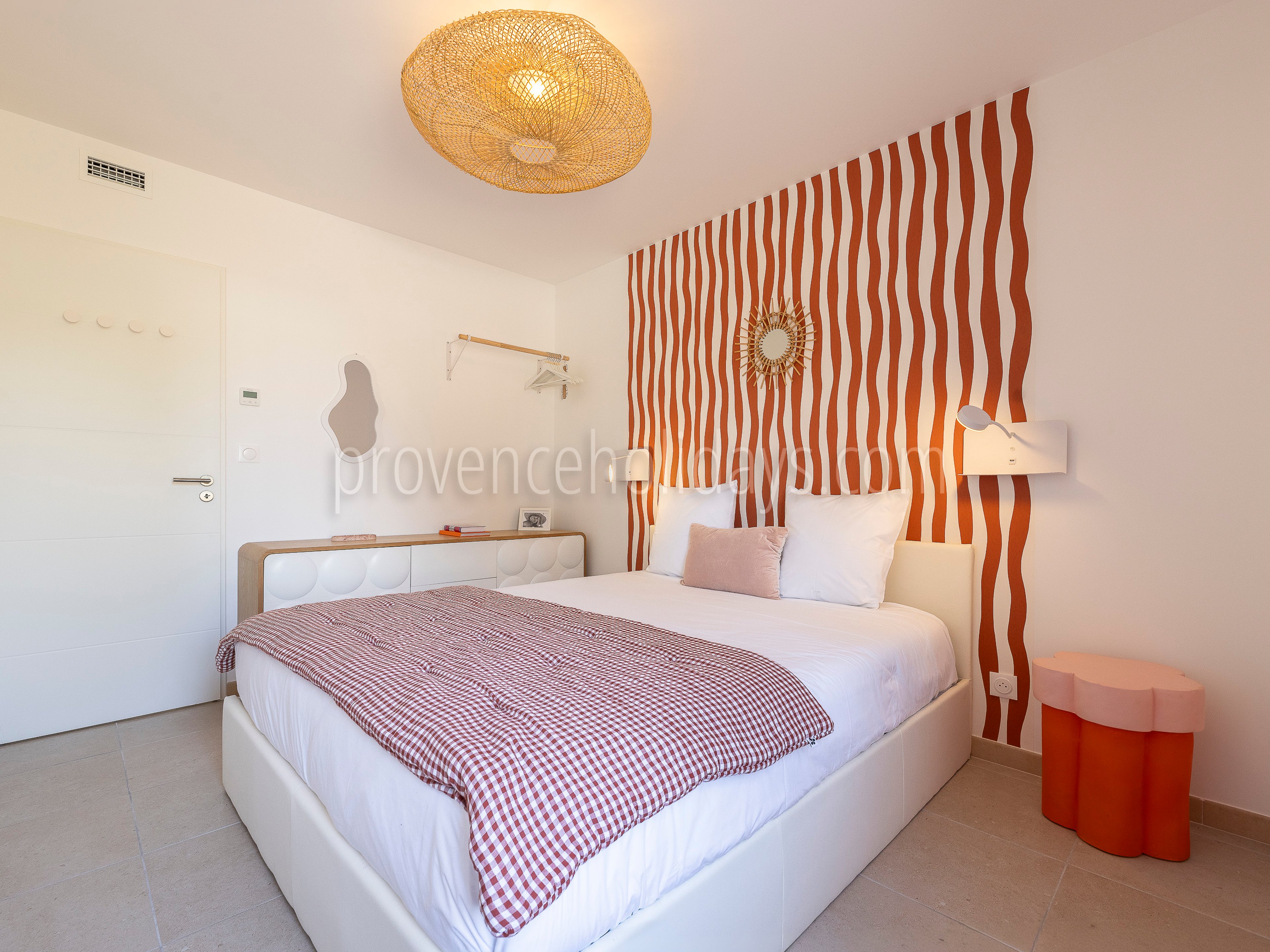 15 - Villa des Cigales: Villa: Bedroom