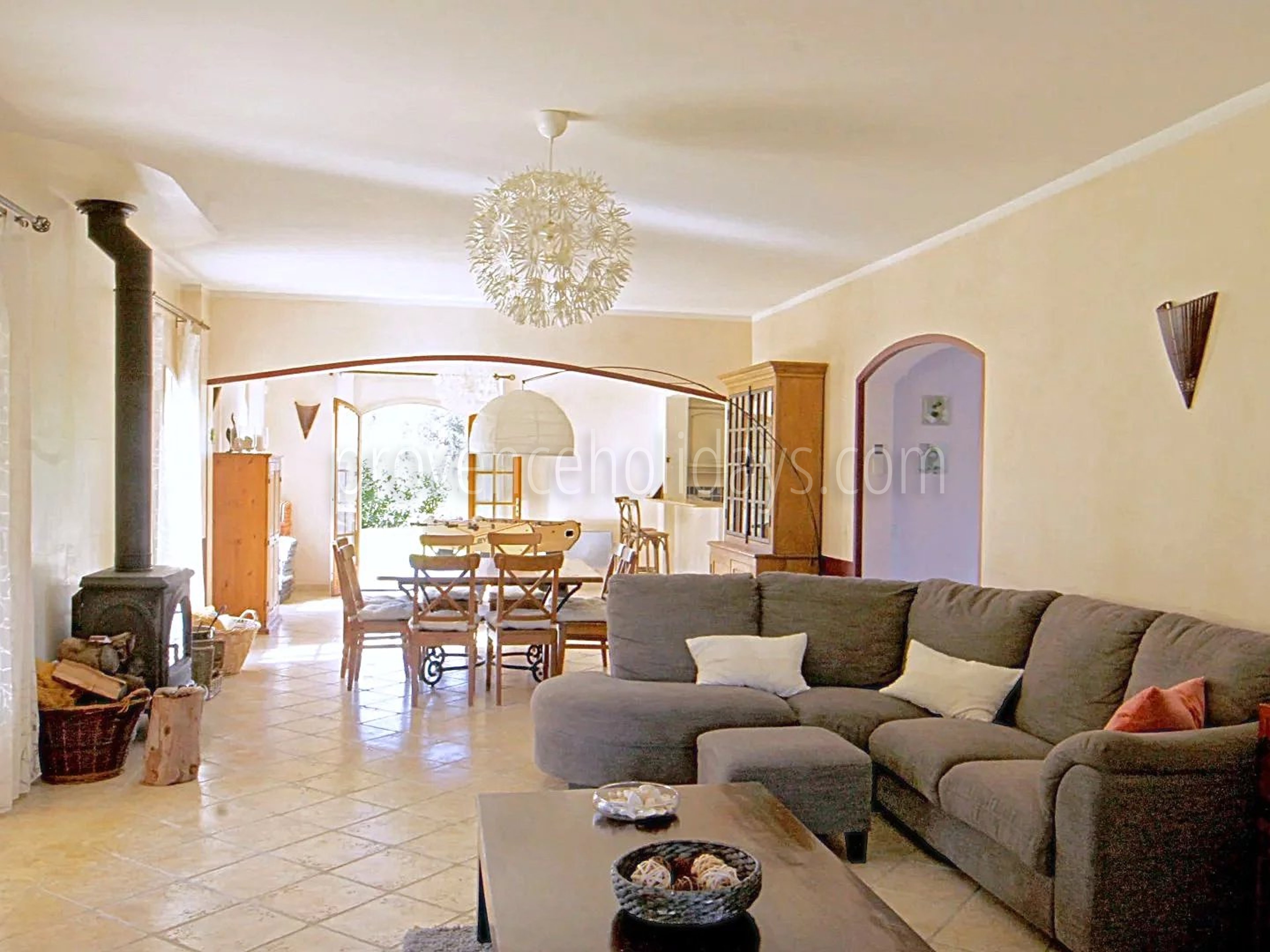 3 - Villa au cœur des vignes à Grimaud: Villa: Interior