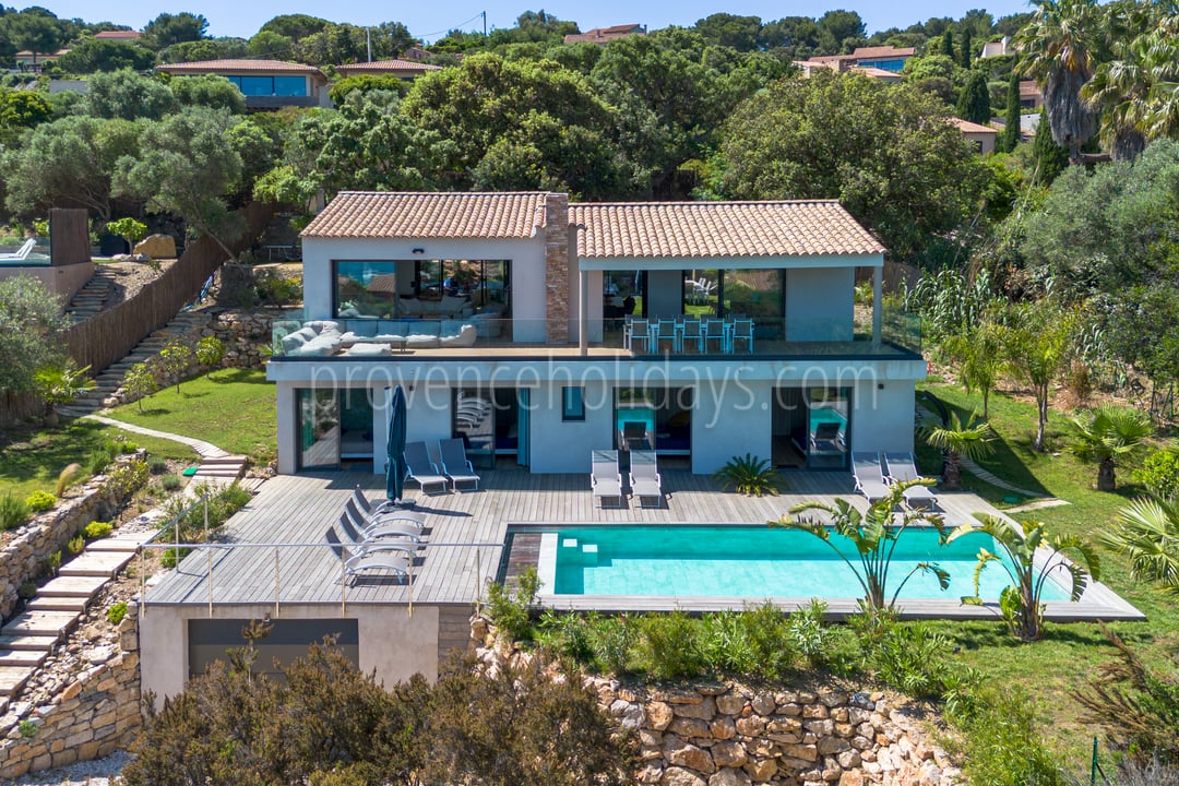 Moderne Villa mit atemberaubendem Blick auf das Mittelmeer