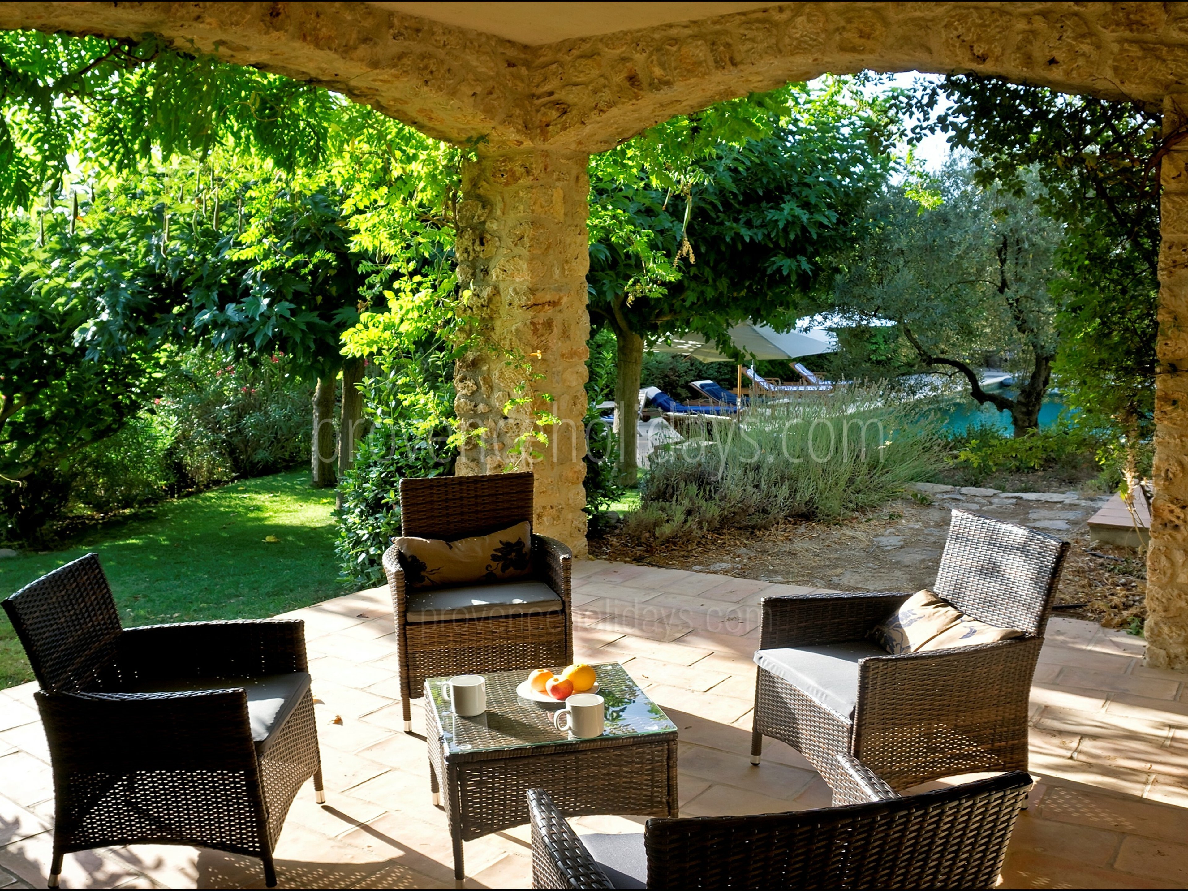 25 - Mas Lorgues: Villa: Exterior