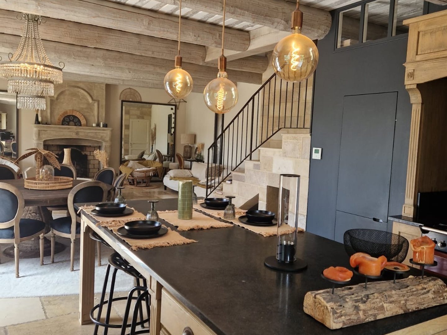 49 - La Roque sur Pernes: Villa: Interior - Kitchen-Living room - Main house