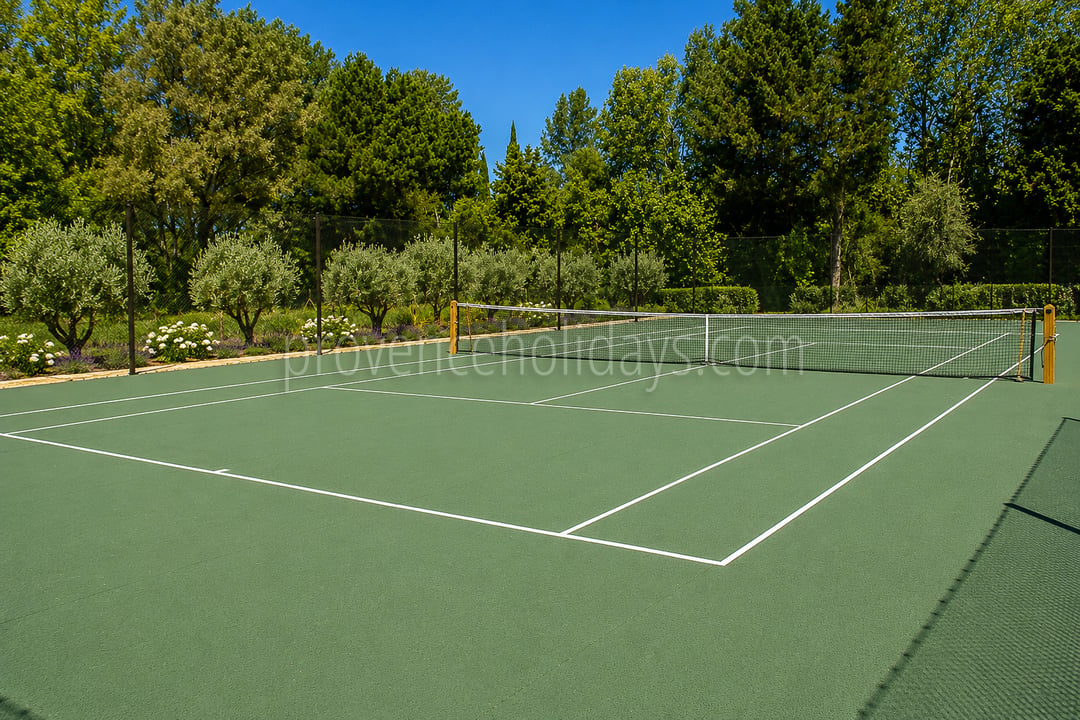 13 - Mas mit Tennisplatz in Eygalières: Villa: Exterior