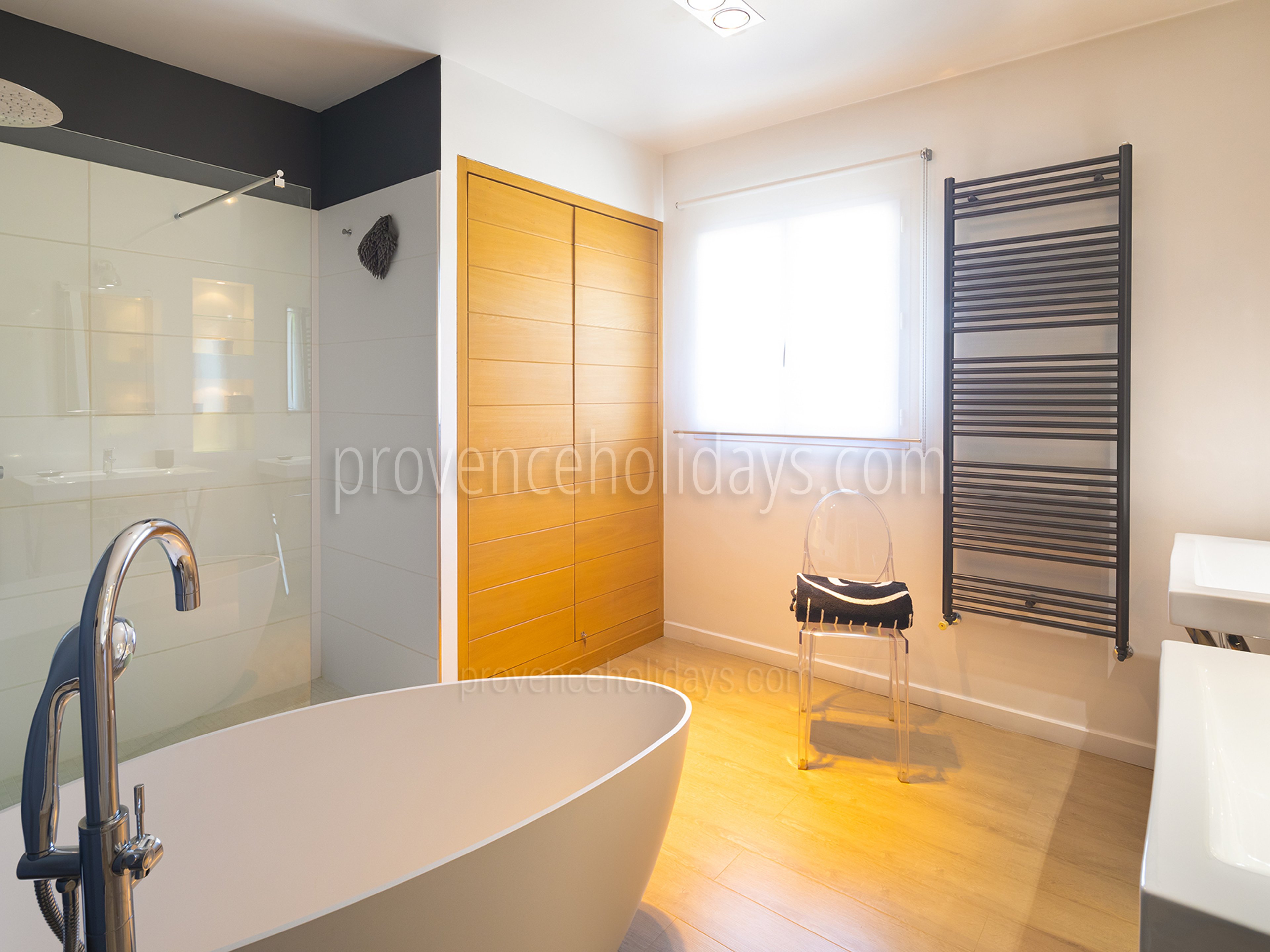 15 - Chez Sarah: Villa: Bathroom
