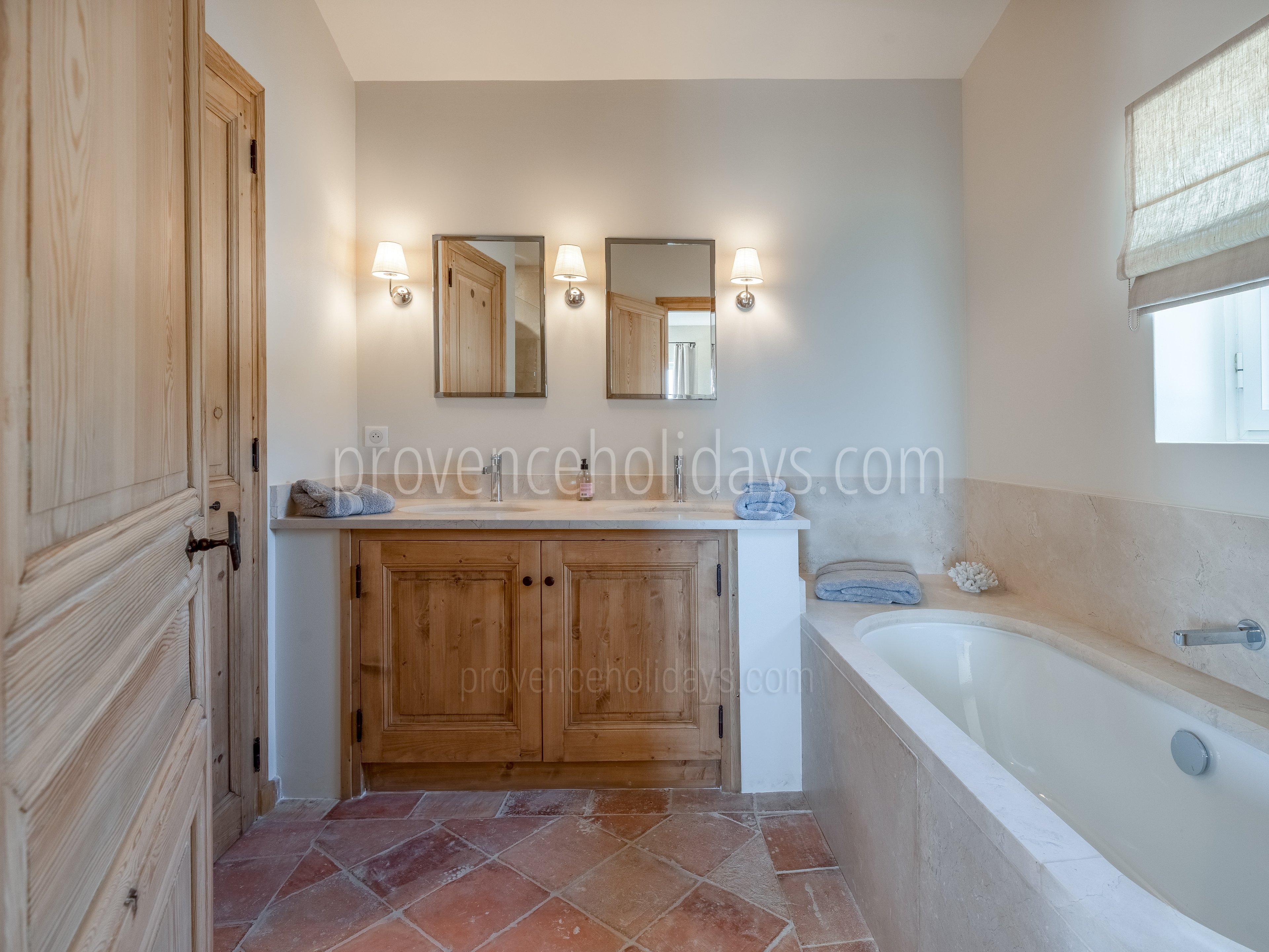 46 - Mas de Charline: Villa: Bathroom