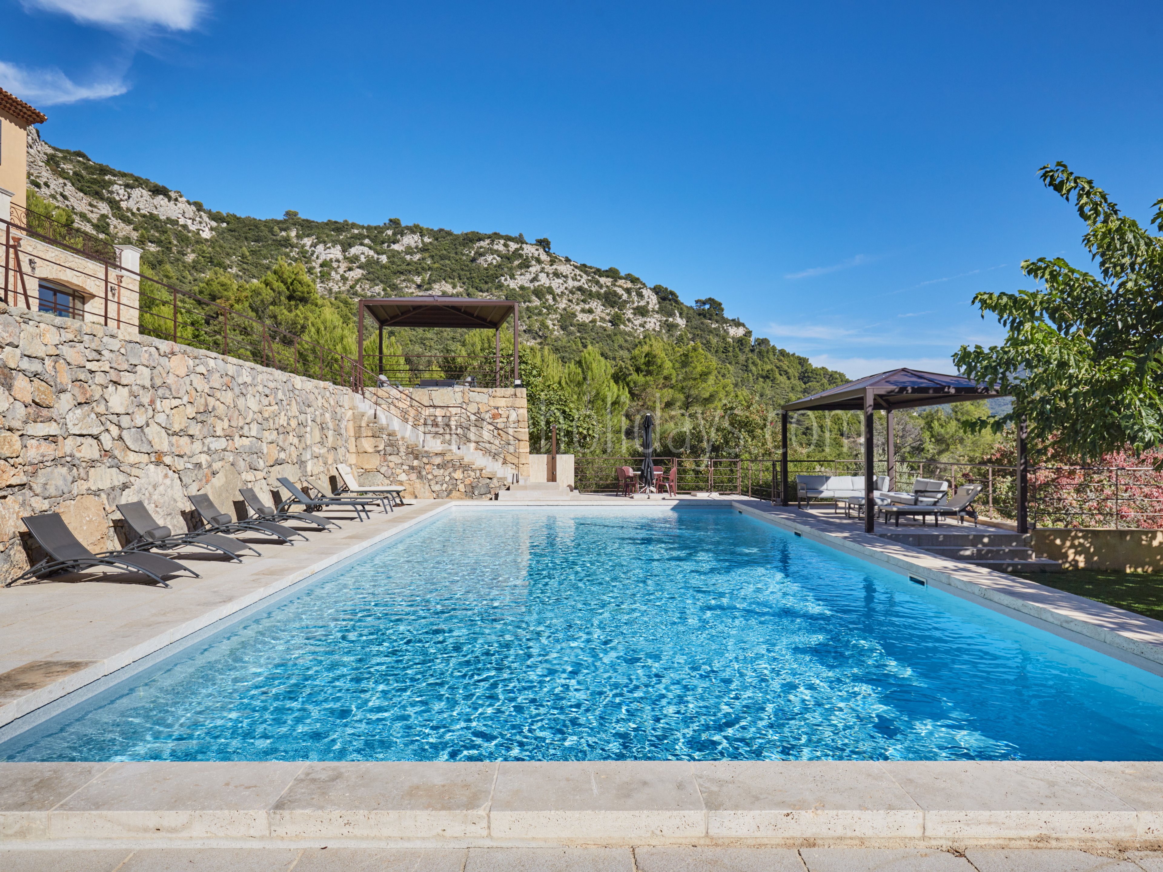 32 - À l\'Ombre de Cézanne: Villa: Pool