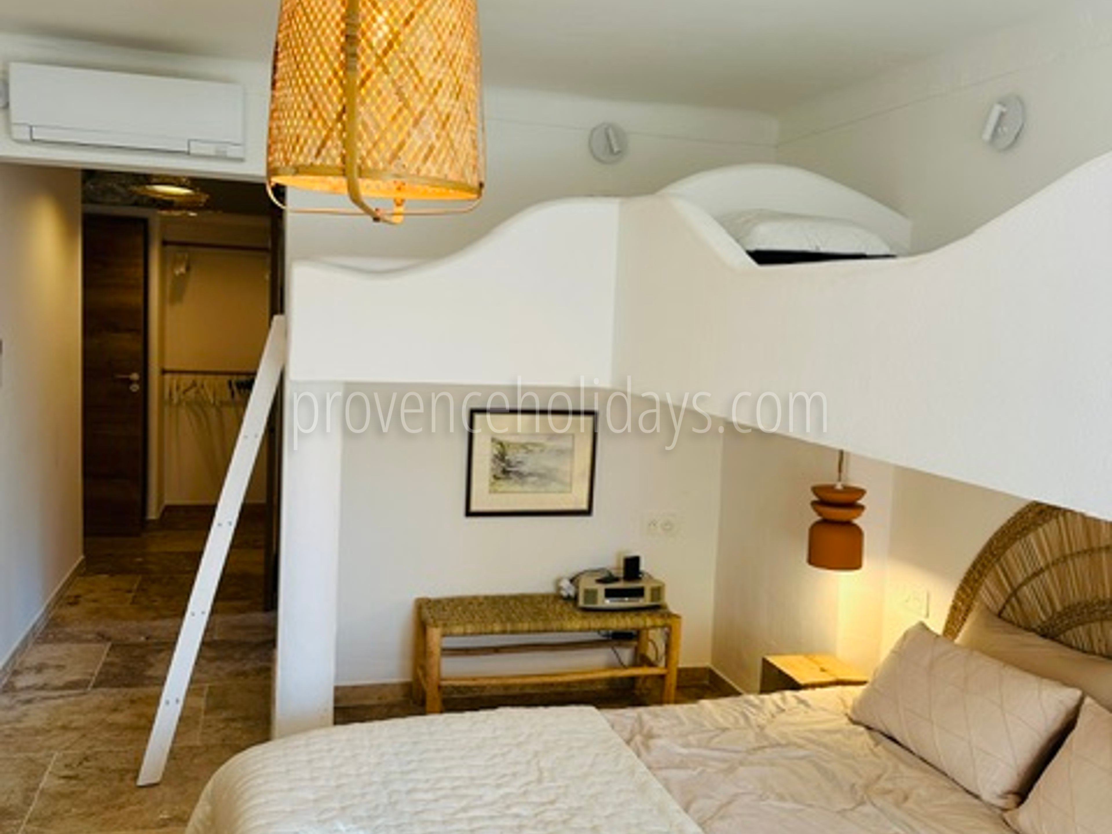 20 - Villa Le Nardou: Villa: Bedroom