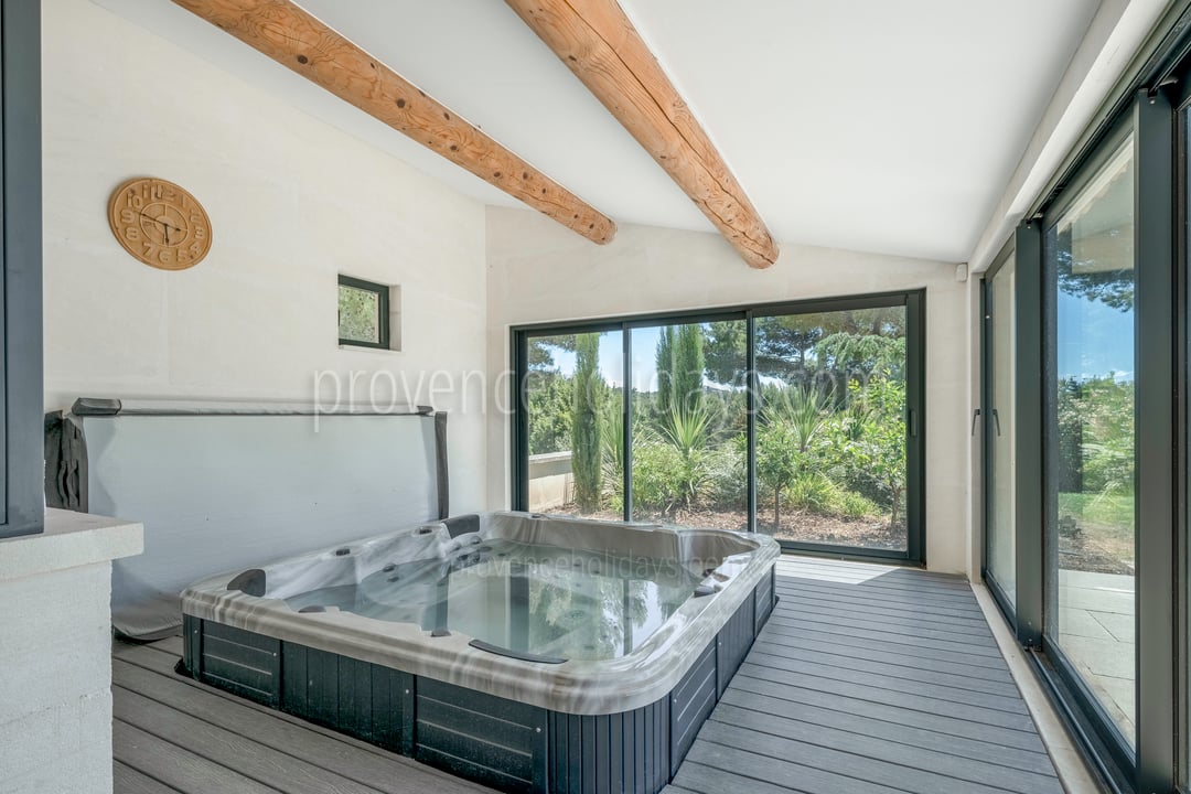 22 - Mas des Songes: Villa: Exterior