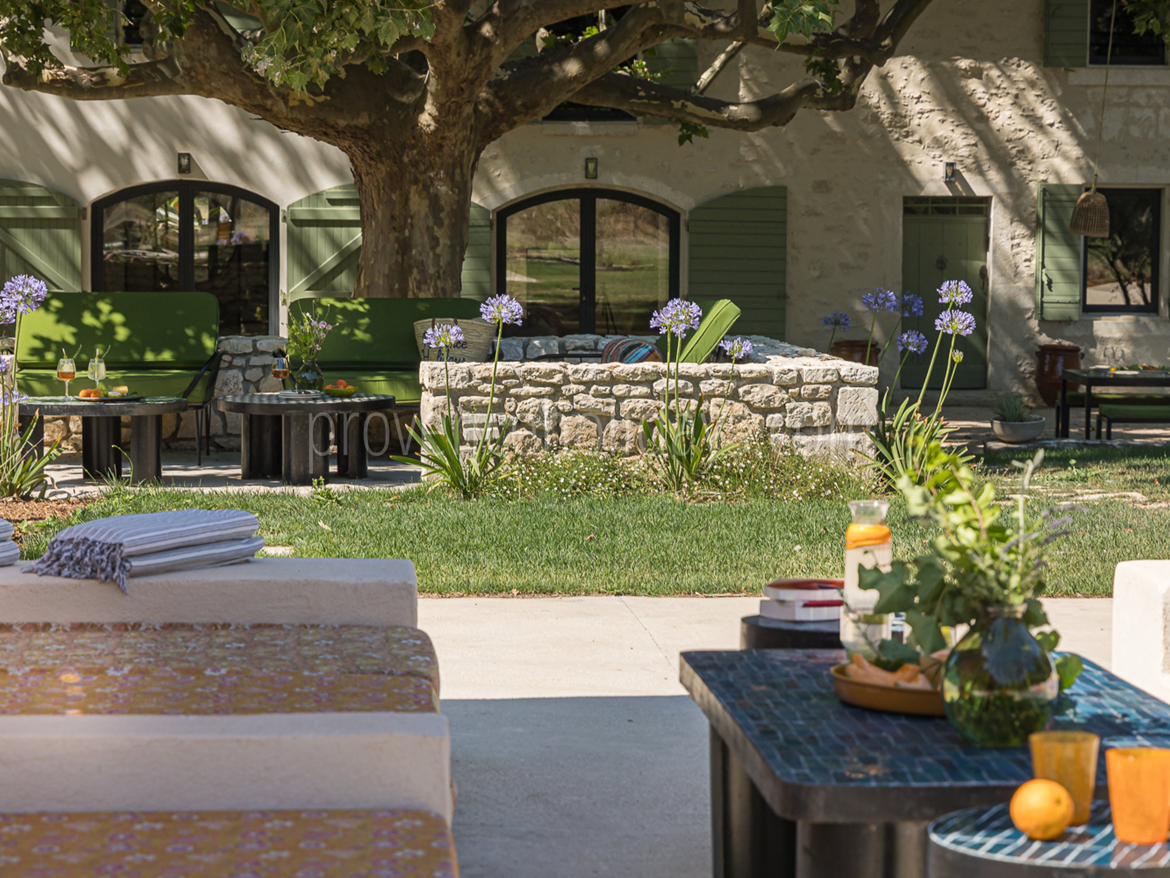 50 - Domaine du Grand Platane: Villa: Exterior
