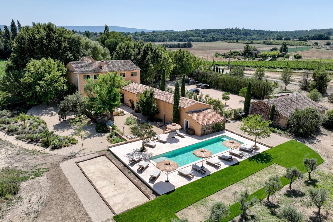 118 - Le Mas de Prestige: Villa: Exterior
