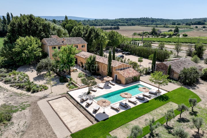 118 - Le Mas de Prestige: Villa: Exterior
