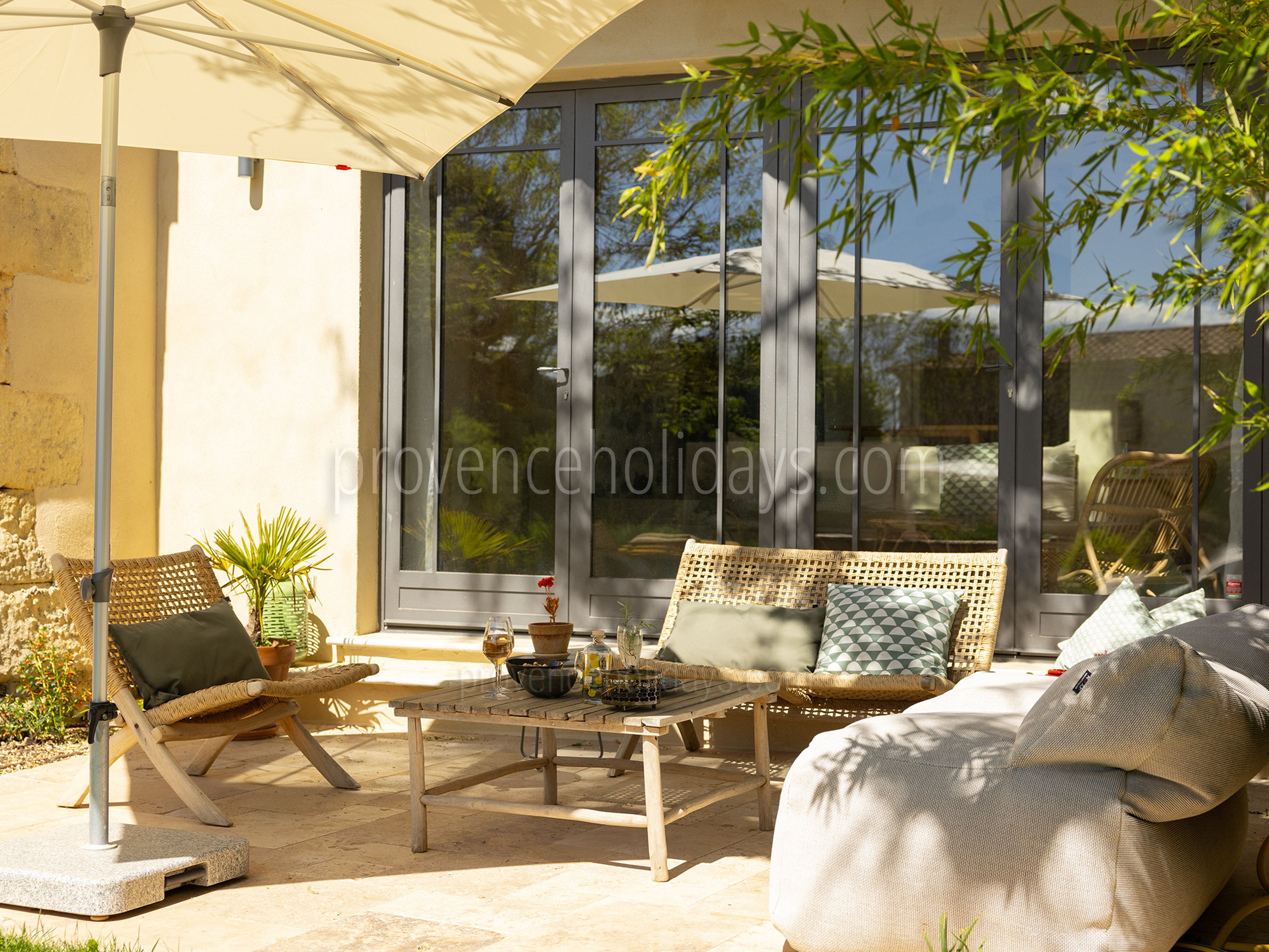 9 - Mas de Flandrin: Villa: Exterior