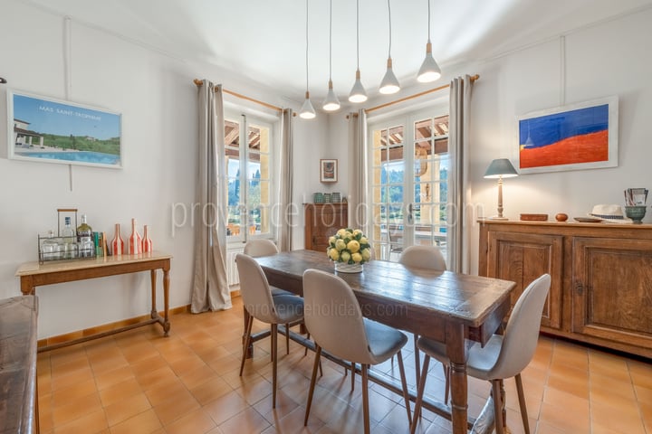 41 - Mas des Trois Cyprès: Villa: Interior