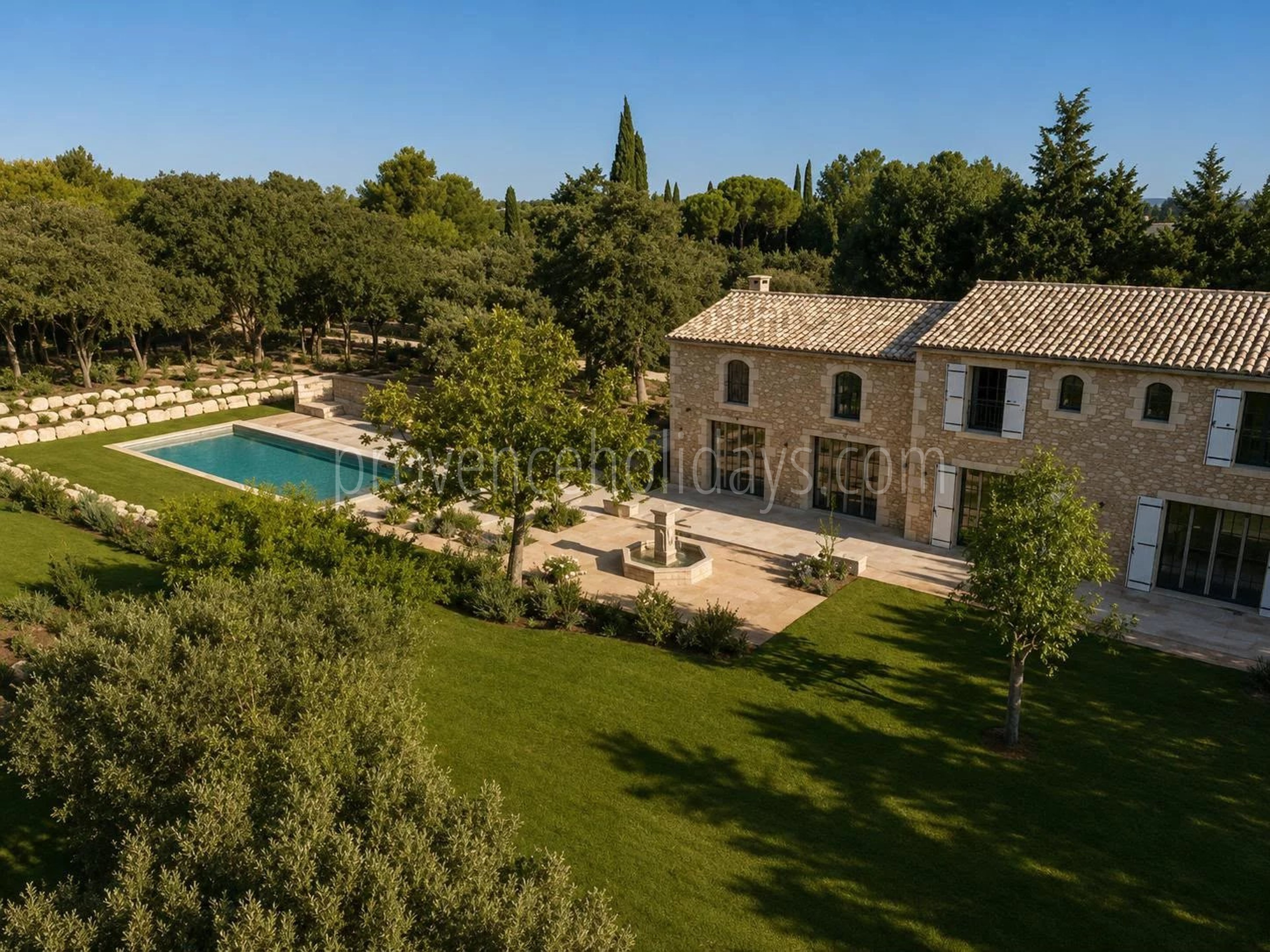 1 - Mas contemporain à Eygalières: Villa: Exterior
