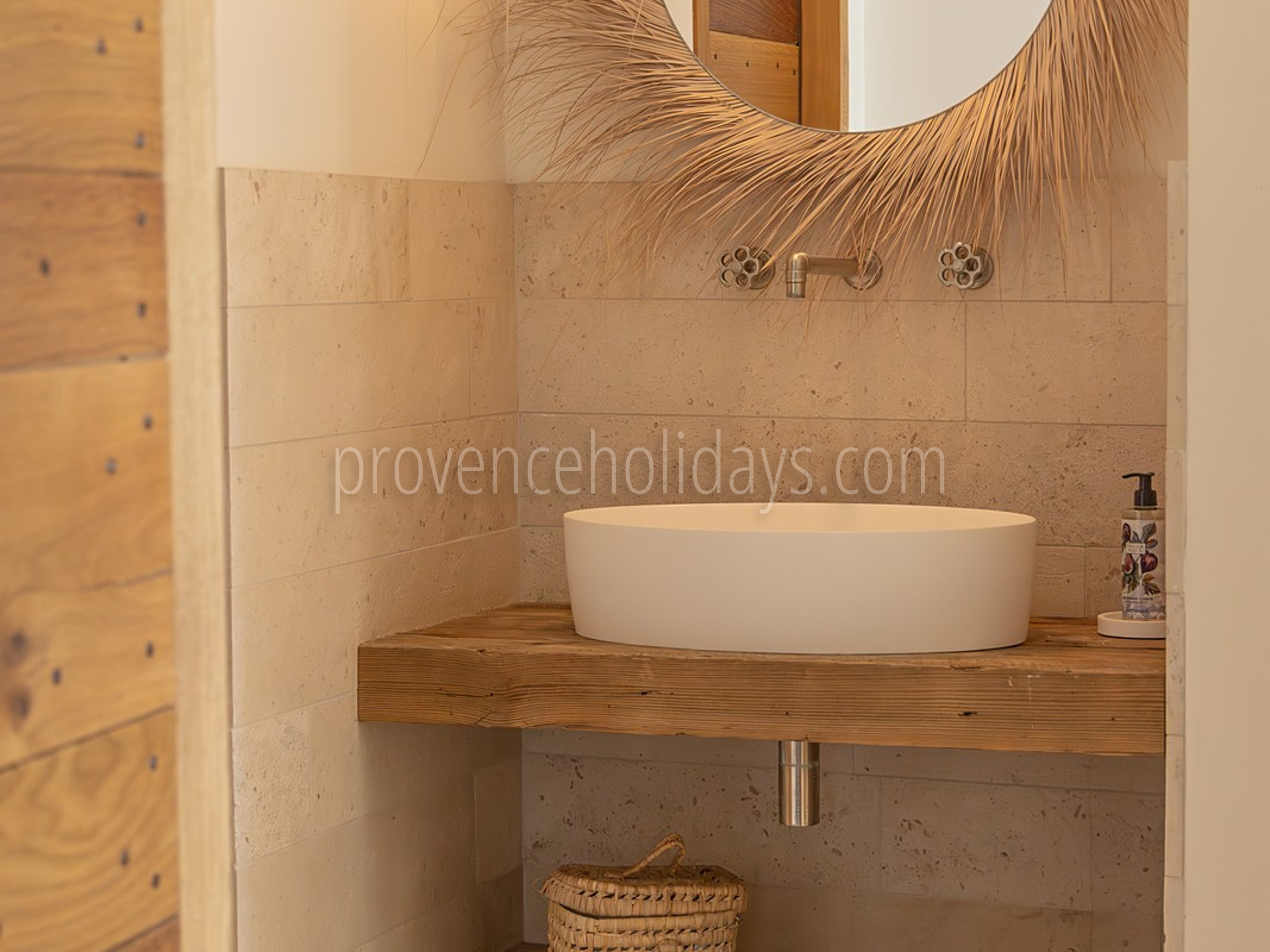 93 - Maison Alice: Villa: Bathroom