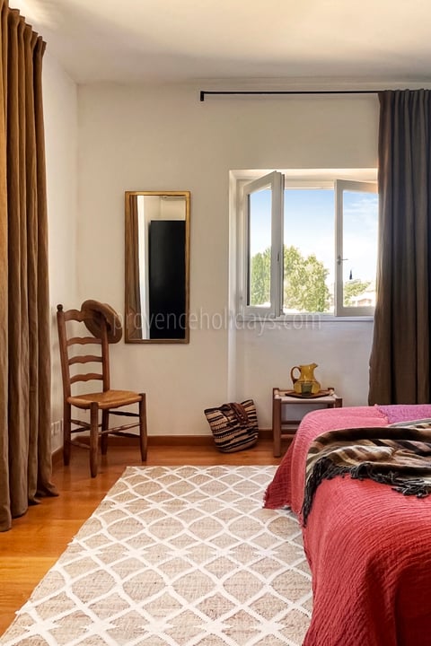 23 - Villa Kermès: Villa: Bedroom